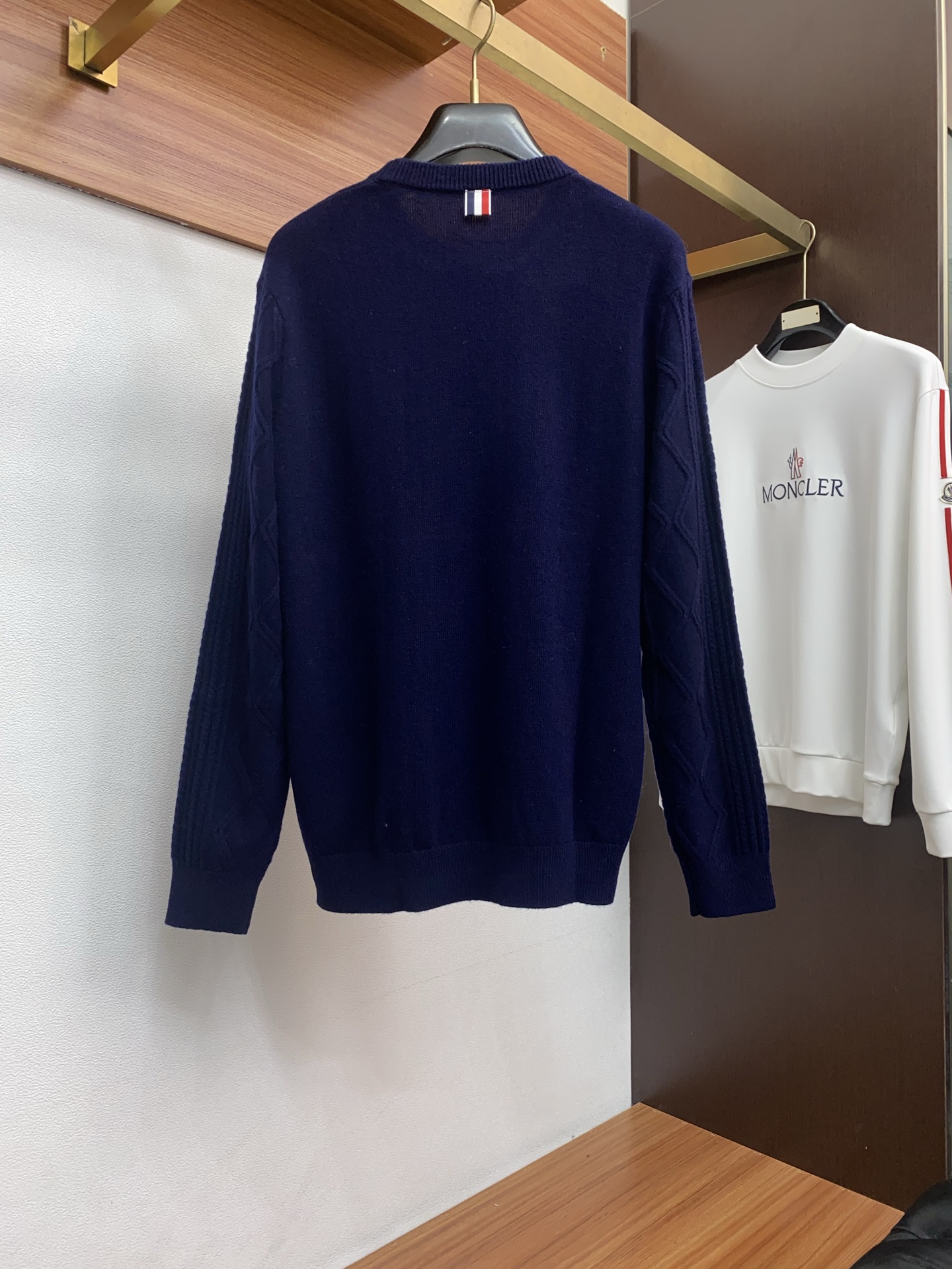 Burberry Basic Clothing Cashmere M-xl