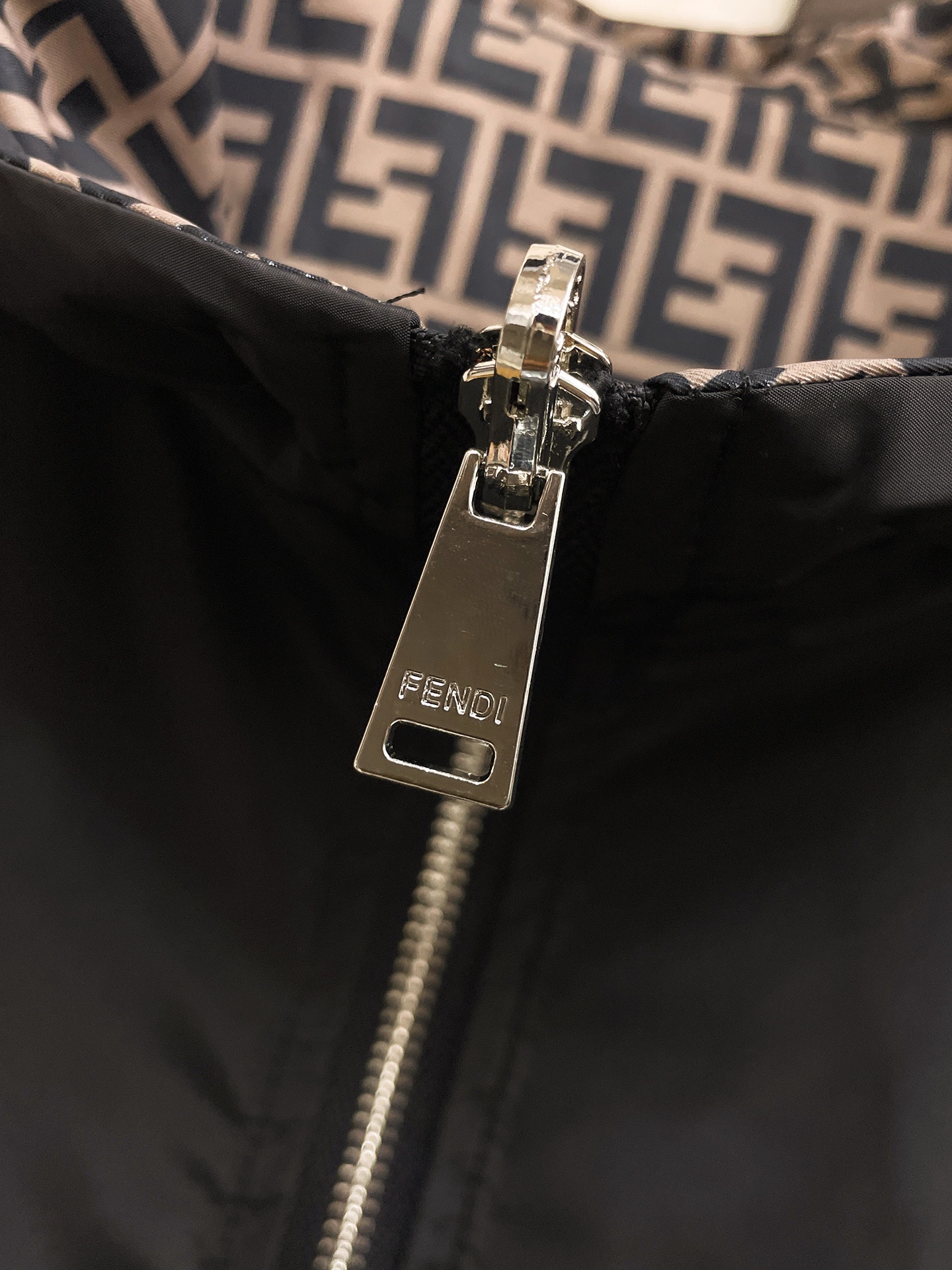 Fendi Jacket Hooded M-l-xl