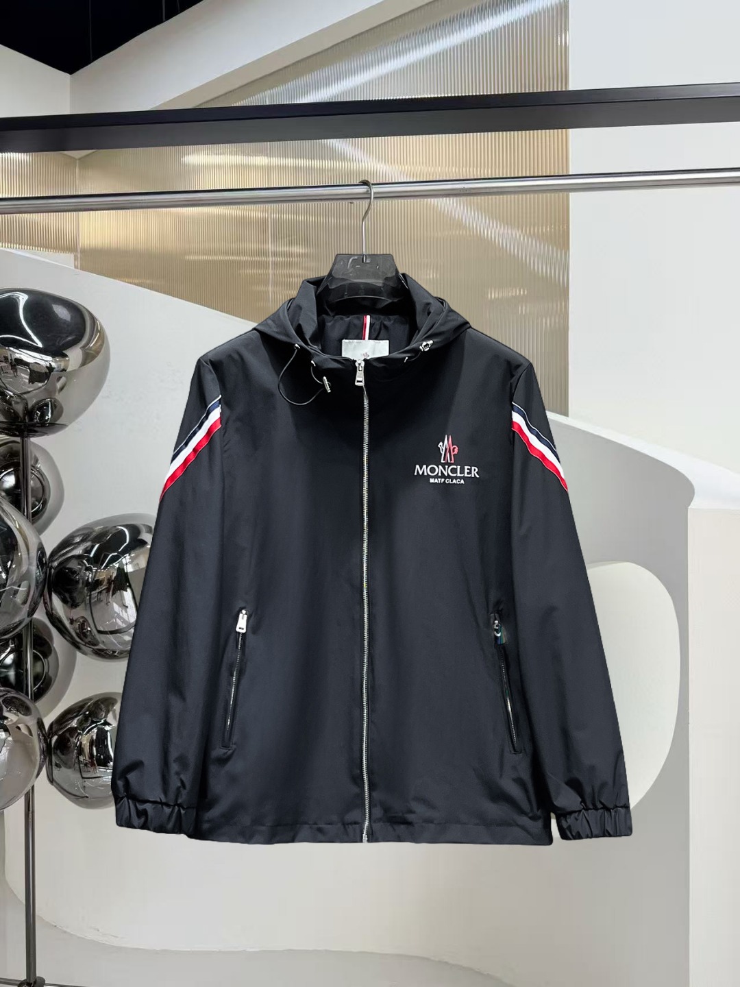 Moncler Jacket M-l-xl