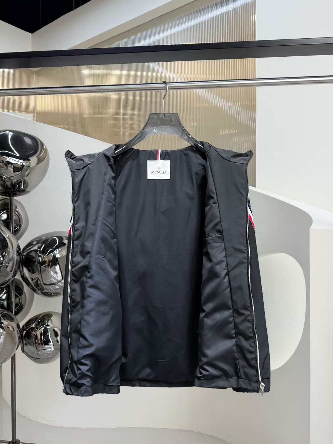 Moncler Jacket M-l-xl