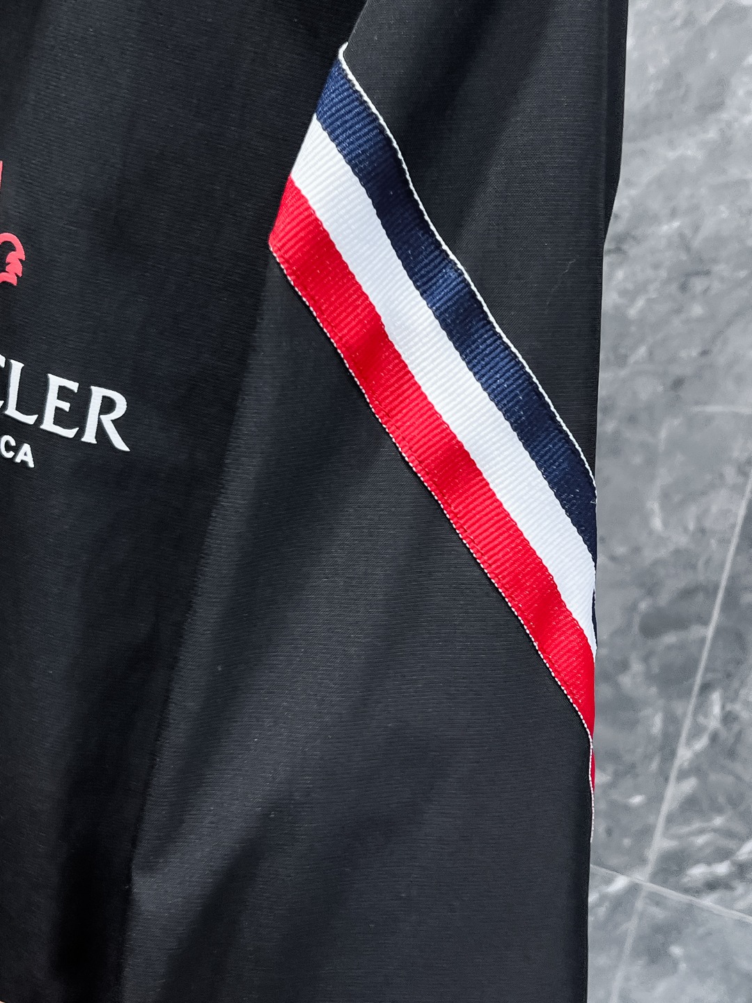 Moncler Jacket M-l-xl