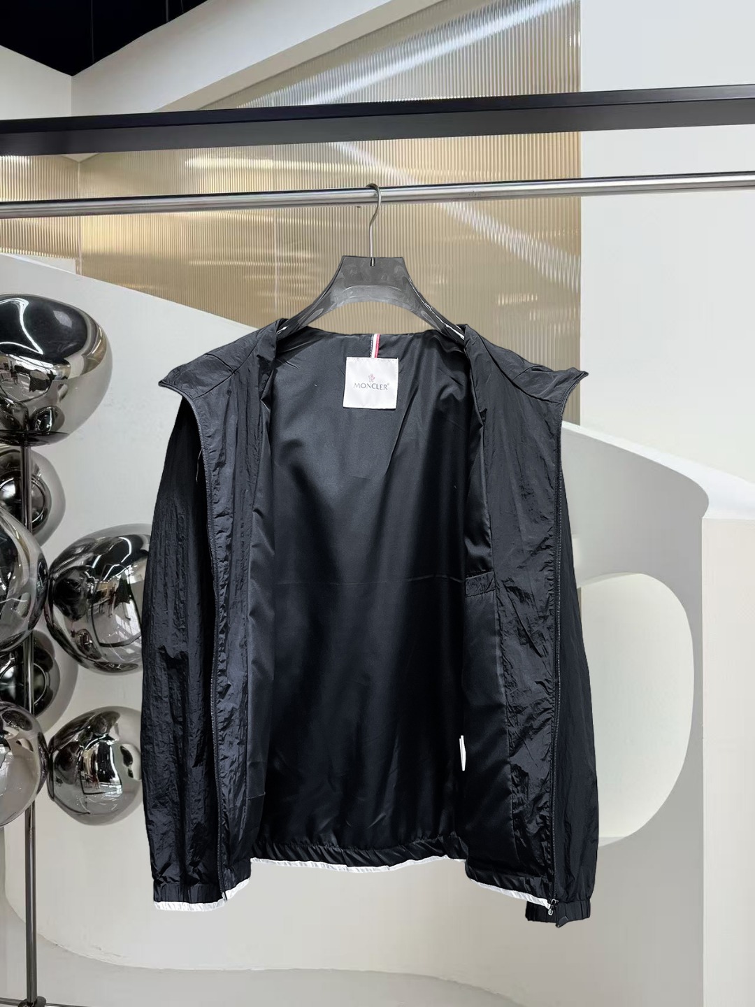 Moncler Jacket M-l-xl