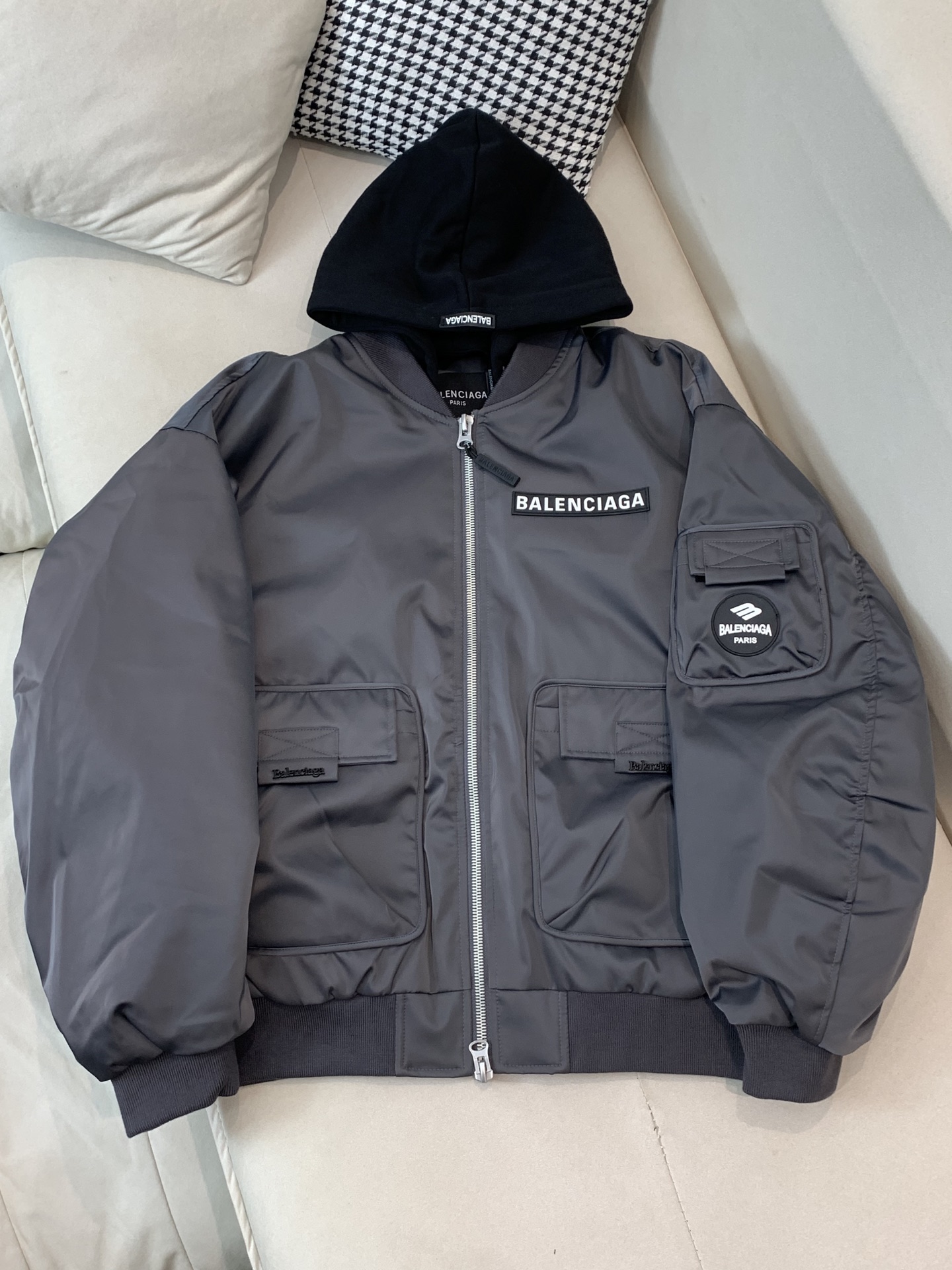 Balenciaga Down Jacket Goose Down Black Hooded S-m-xxxl