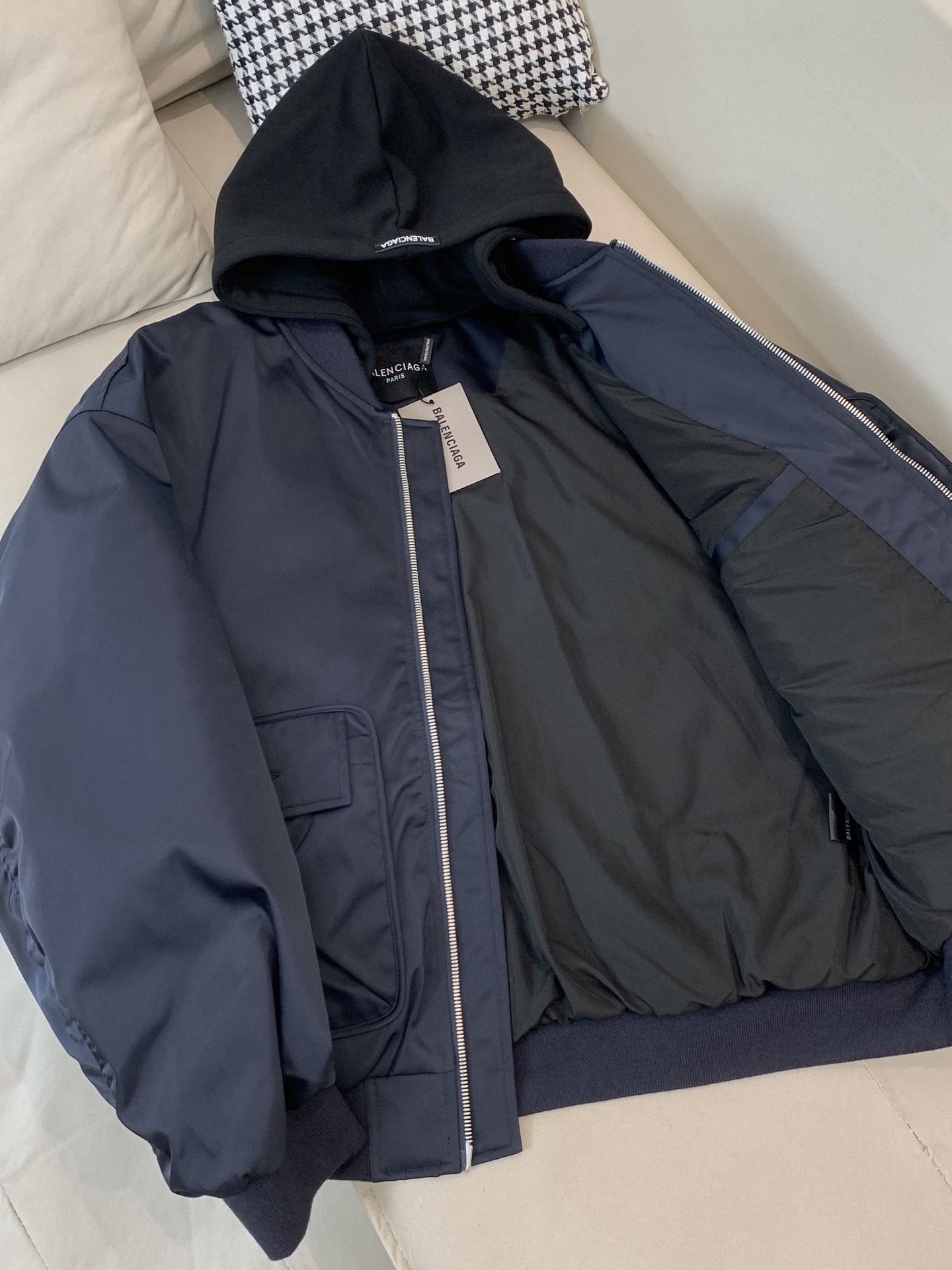 Balenciaga Down Jacket Goose Down Black Hooded S-m-xxxl