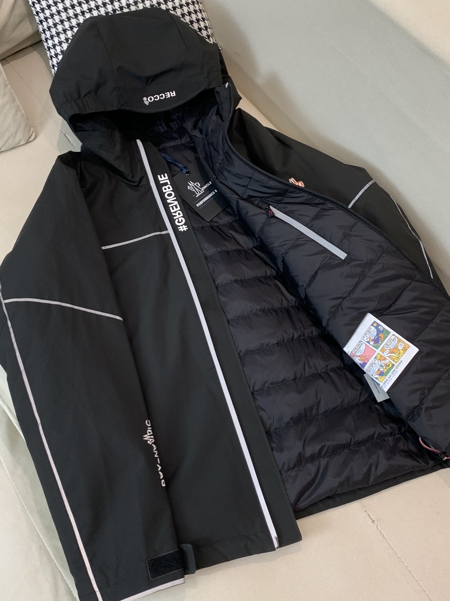 Moncler Male Down Jacket White Duck Down Black Hooded S-m-l