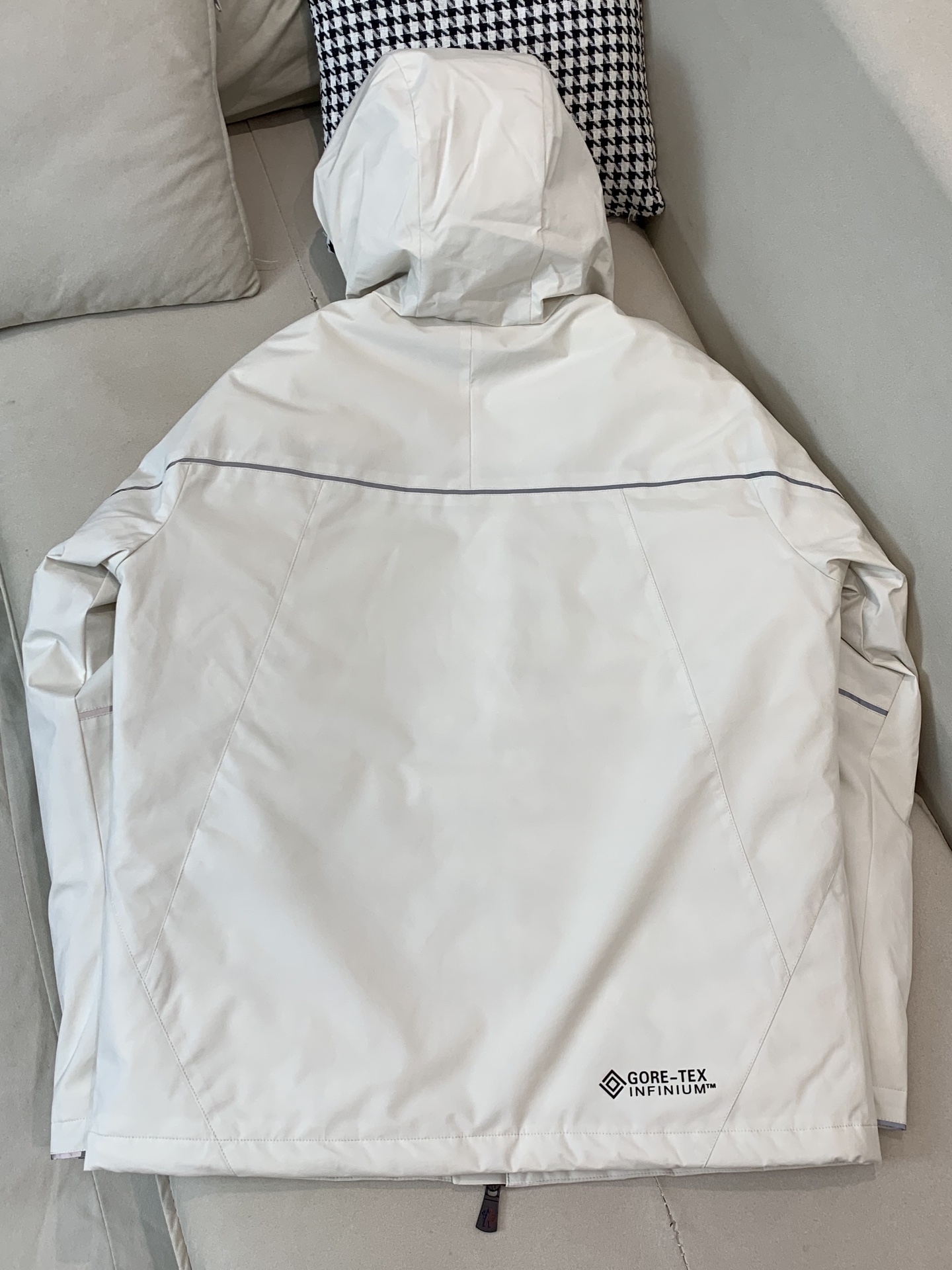 Moncler Male Down Jacket White Duck Down Black Hooded S-m-l