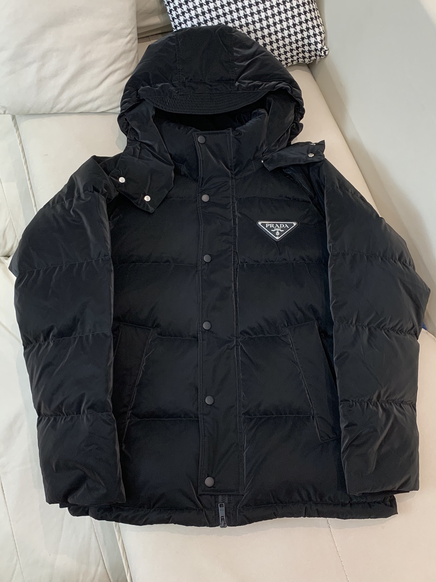 Prada Male Down Jacket Goose Down Black Hooded S