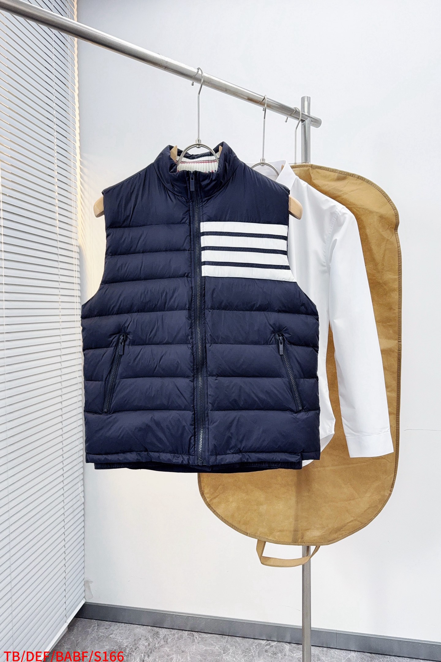 Thom Browne Vest White Duck Down Black S-234