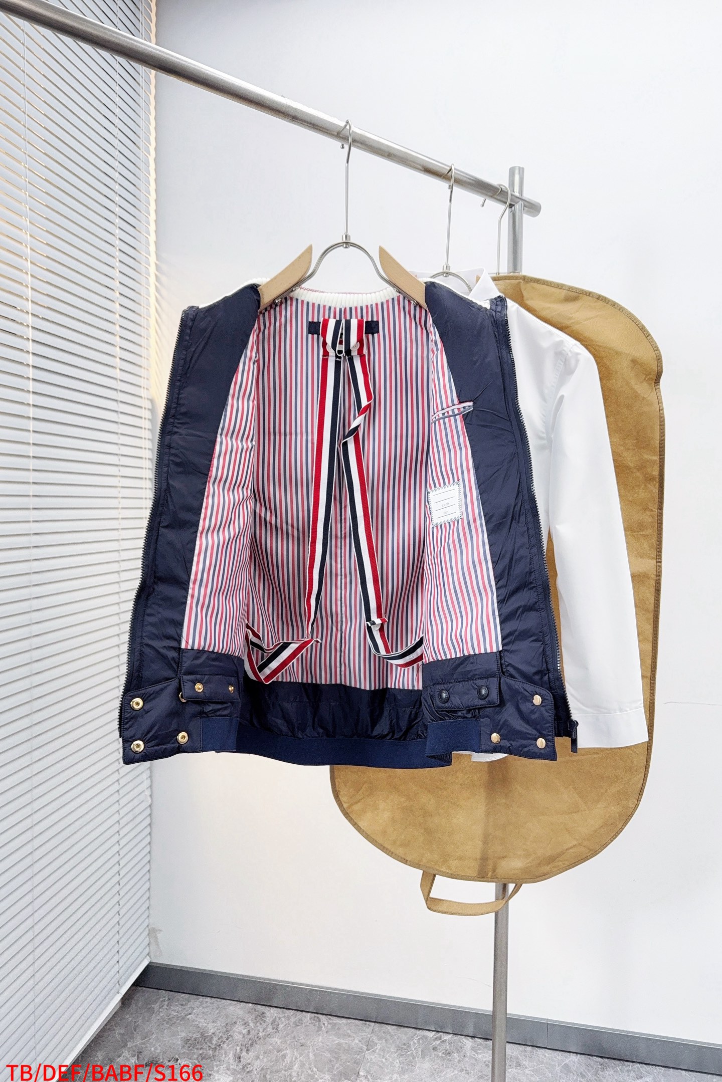 Thom Browne Vest White Duck Down Black S-234