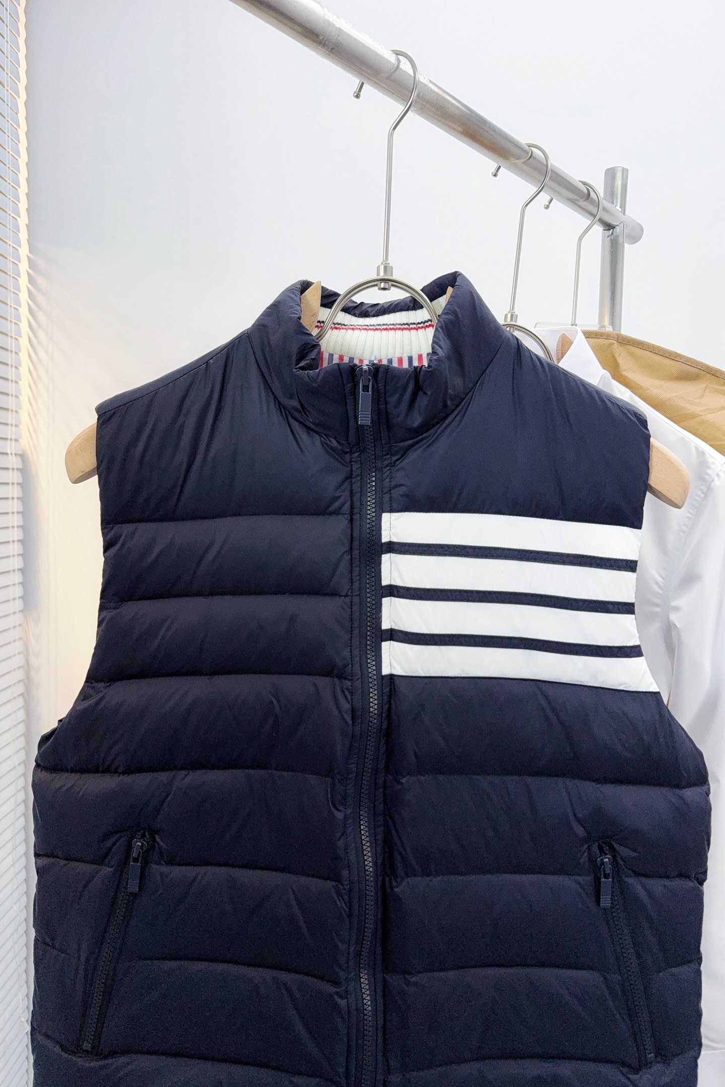 Thom Browne Vest White Duck Down Black S-234