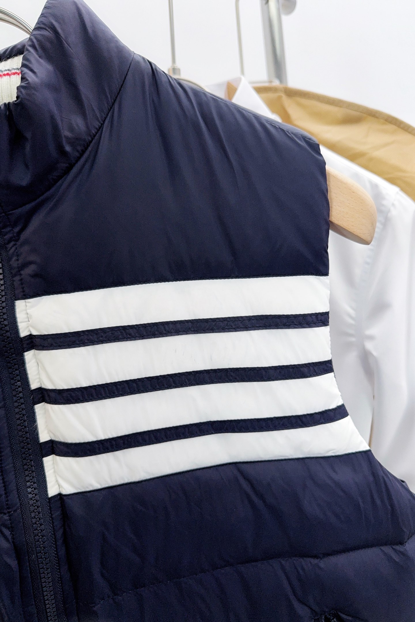 Thom Browne Vest White Duck Down Black S-234