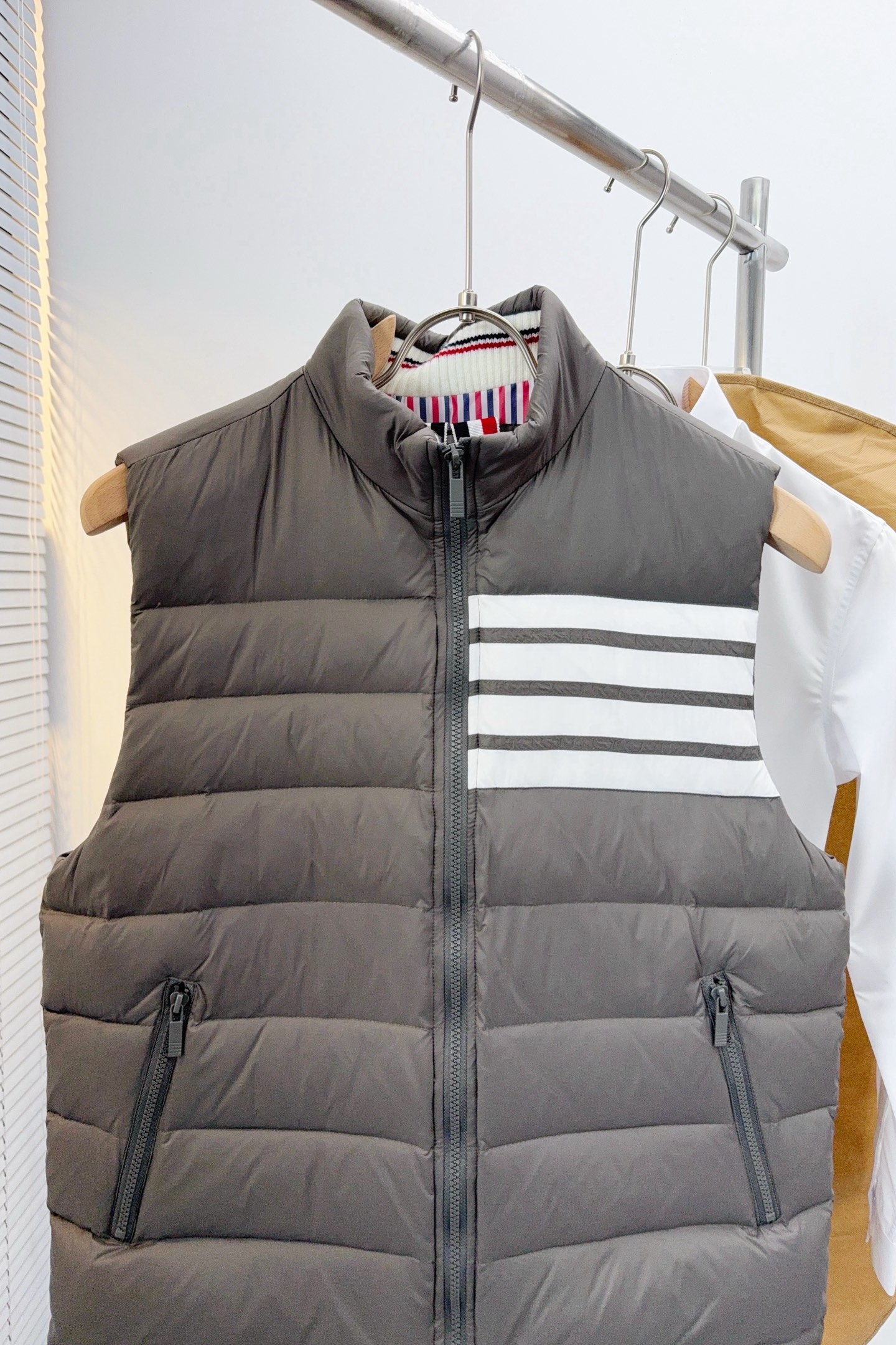 Thom Browne Vest White Duck Down Black S-234