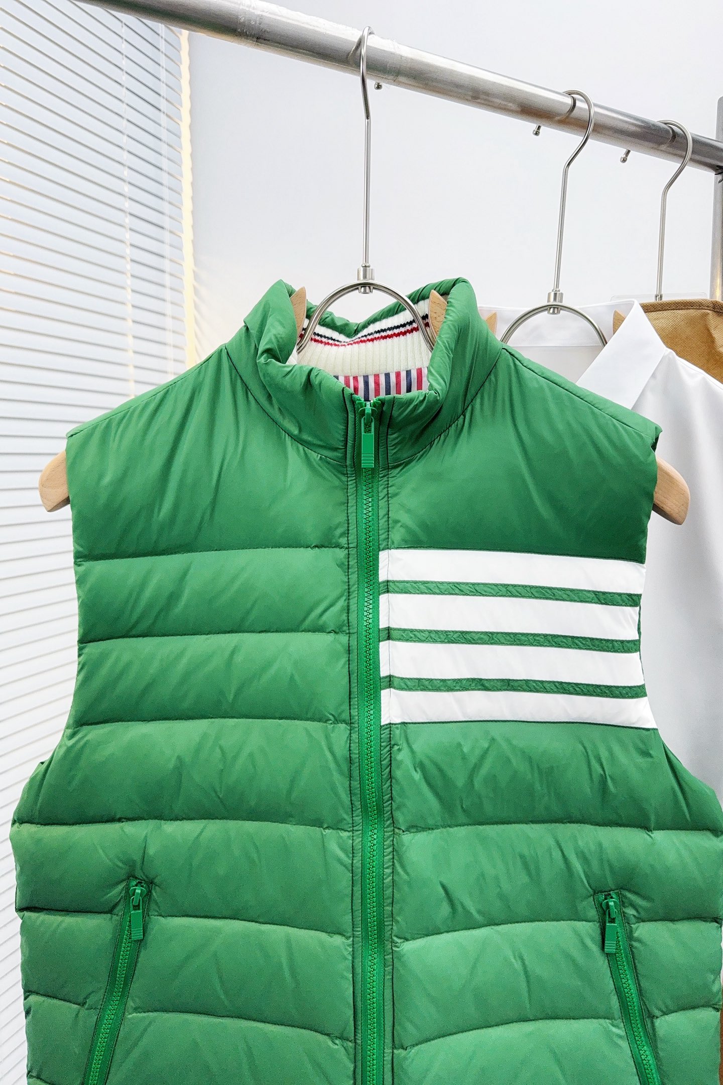 Thom Browne Vest White Duck Down Black S-234