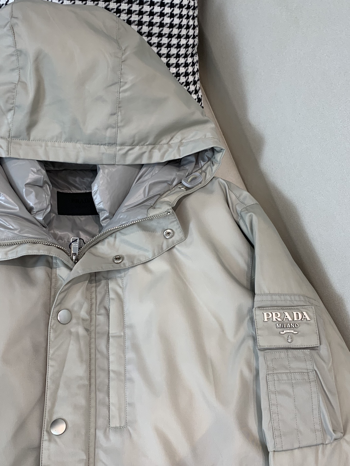 Prada Male Down Jacket Goose Down Black Hooded S-m-l