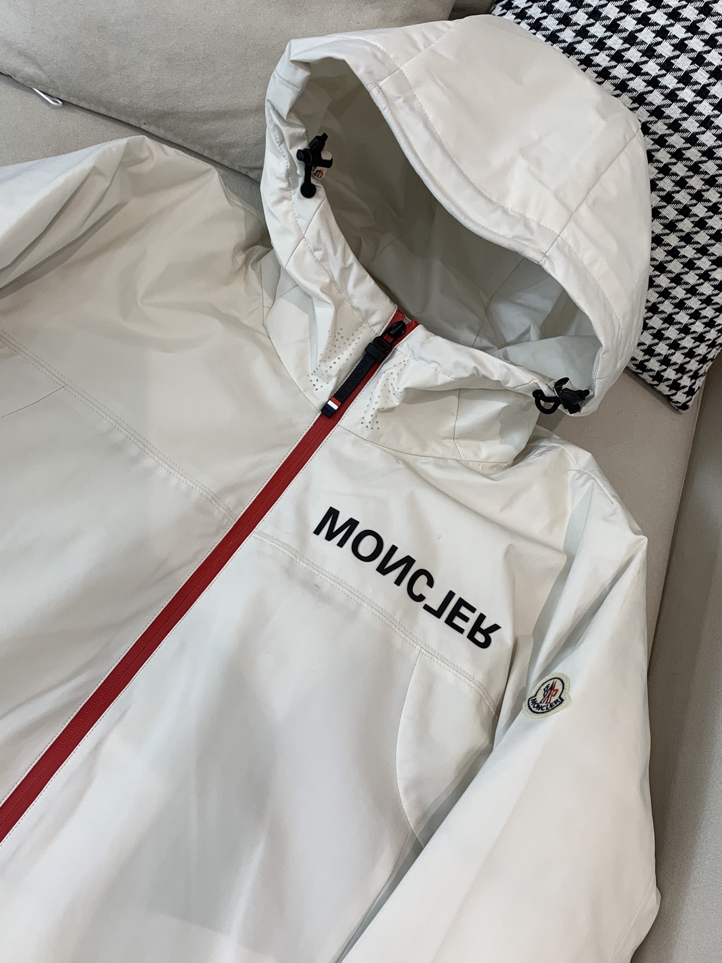 Moncler Male Down Jacket White Duck Down Black Hooded S-m-l