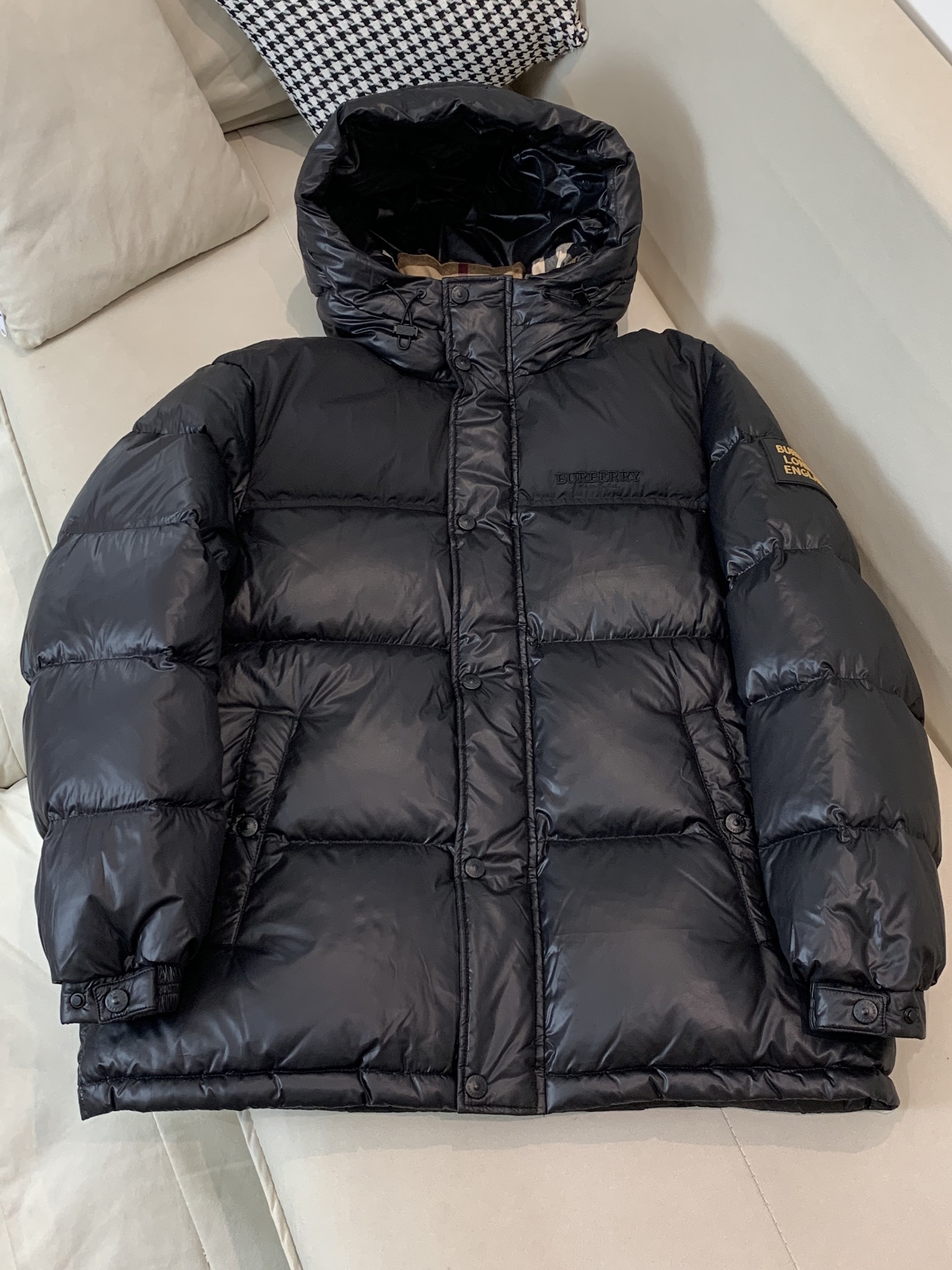 Burberry Down Jacket Black Hooded L