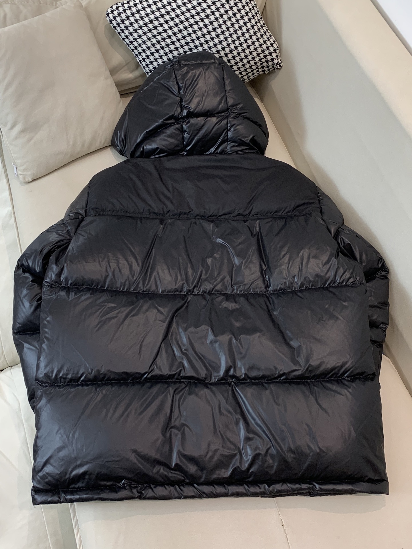Burberry Down Jacket Black Hooded L