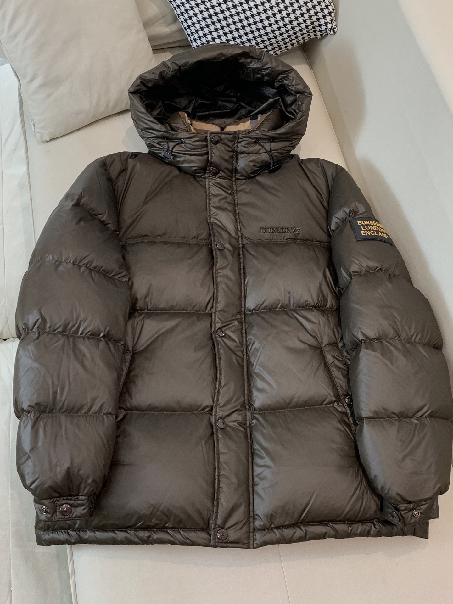 Burberry Down Jacket Black Hooded L