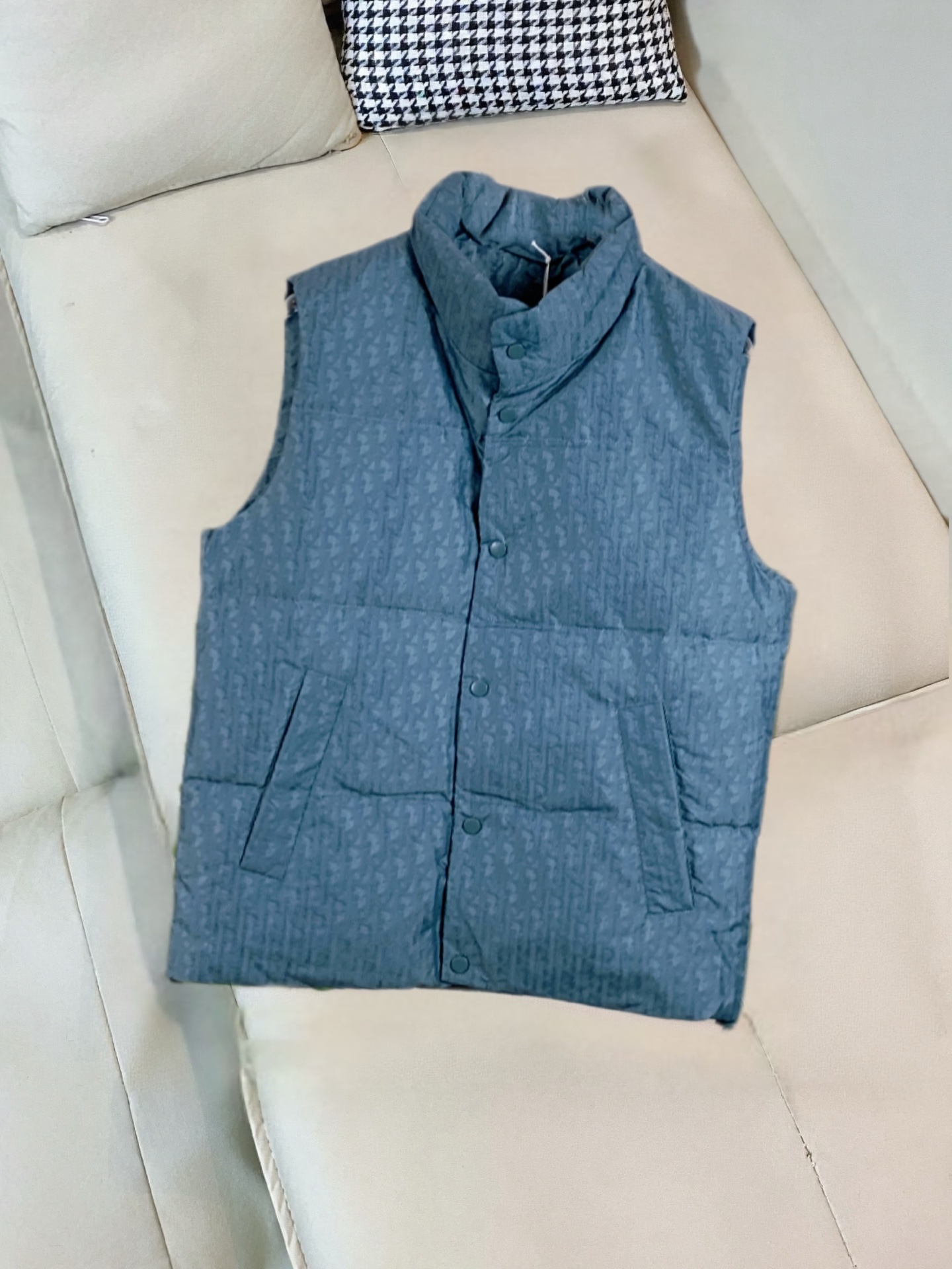 Dior Down Vest White Duck Down Black Printed S-l