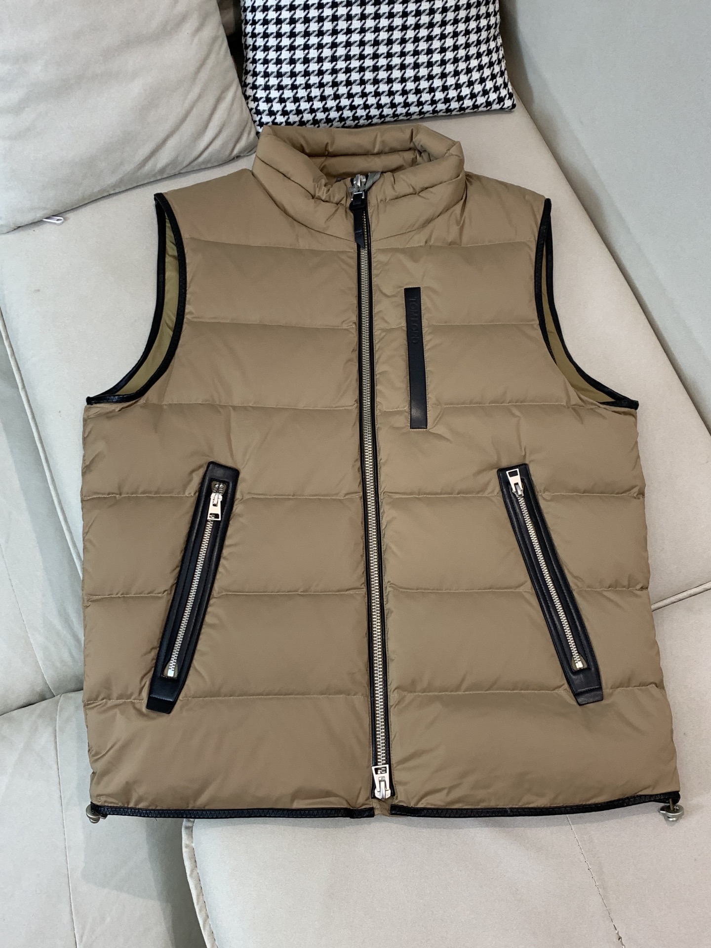 Tom Ford Male Down Vest Black M