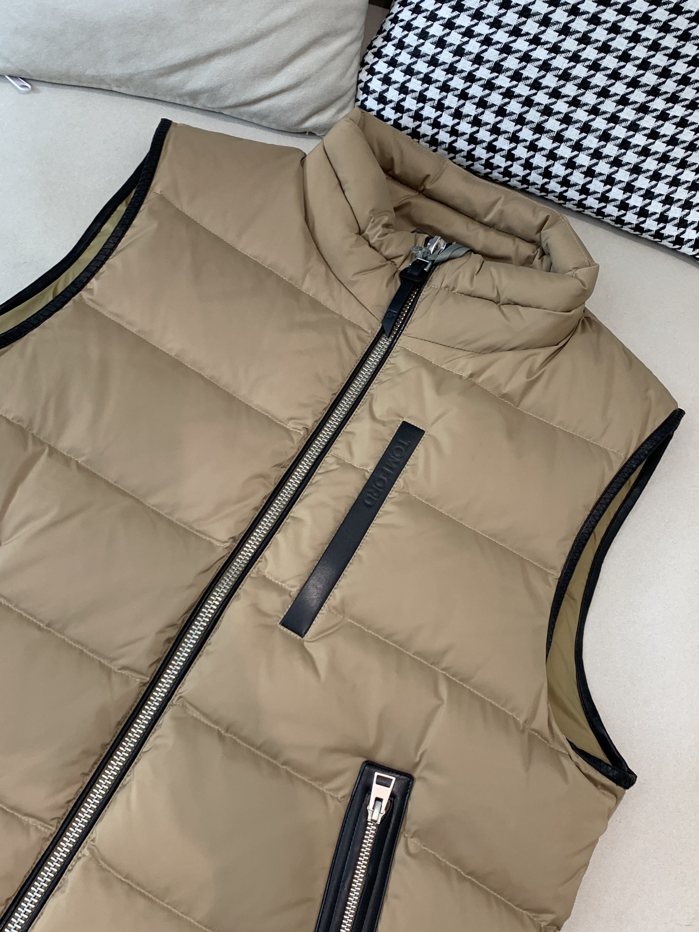 Tom Ford Male Down Vest Black M