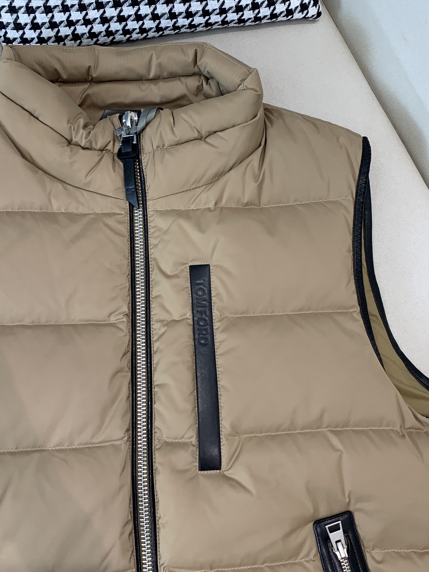 Tom Ford Male Down Vest Black M