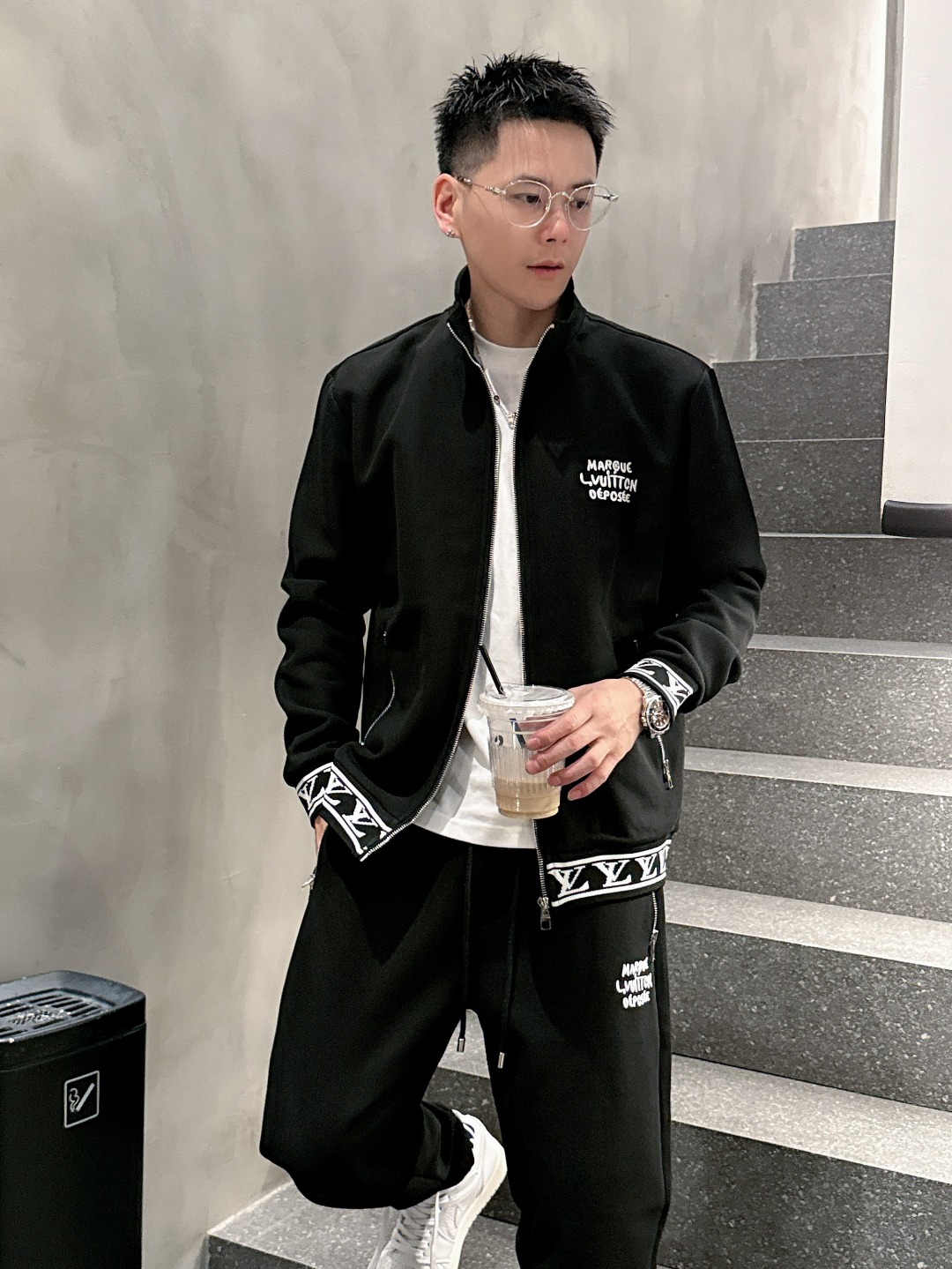 Louis Vuitton Basic Clothing M-l-xl
