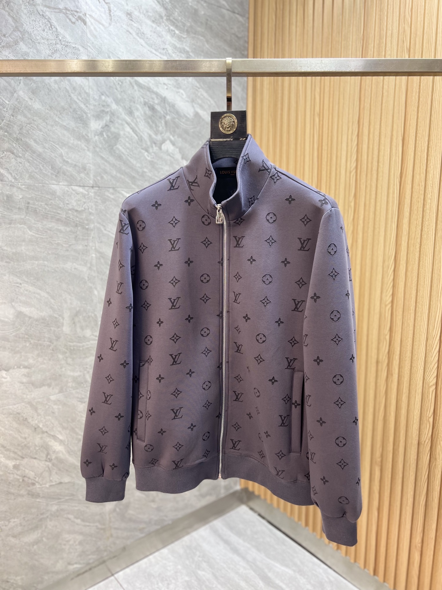 Louis Vuitton Basic Clothing M-l-xxxl-175140
