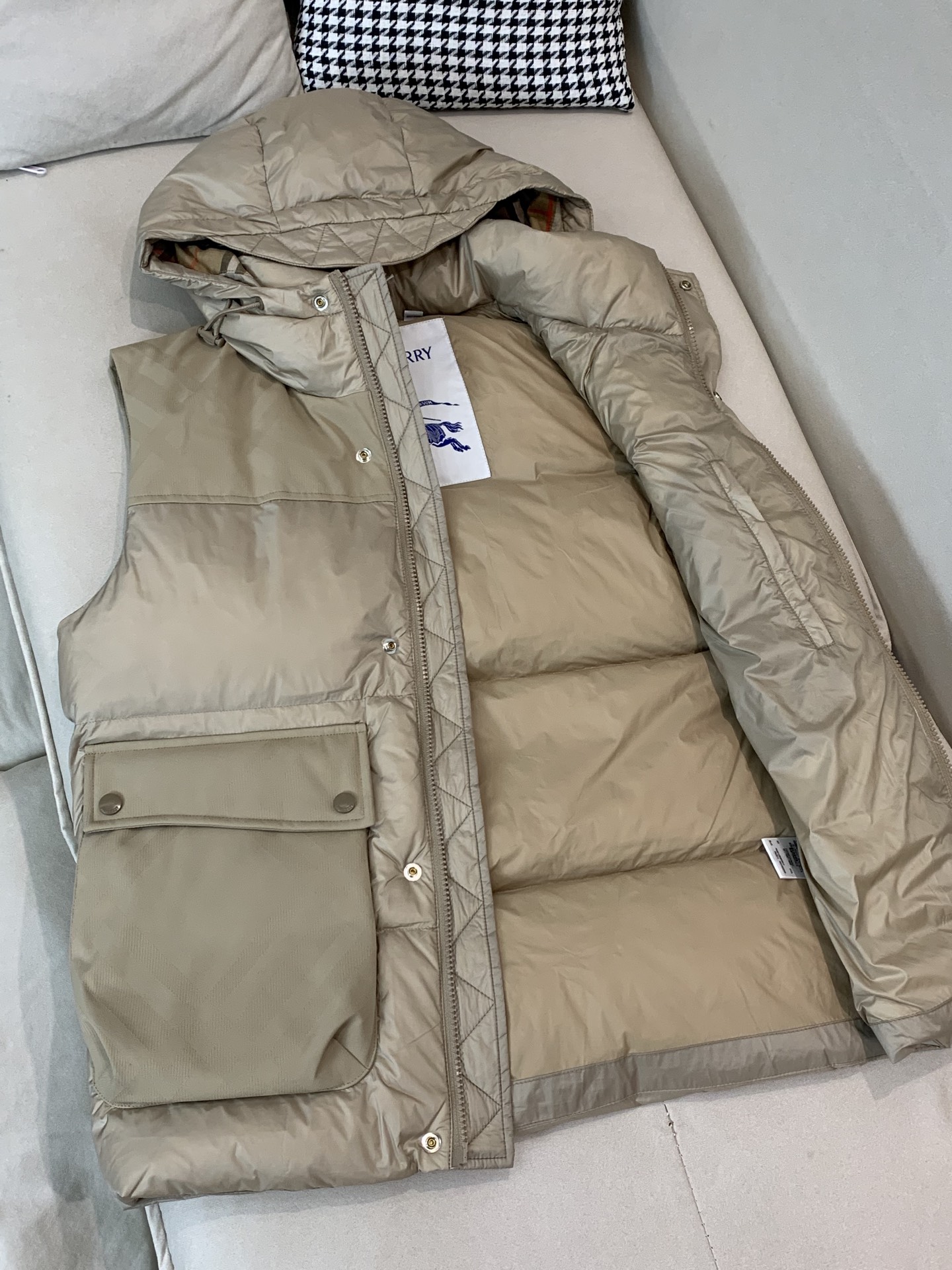 Burberry Male Down Vest Black