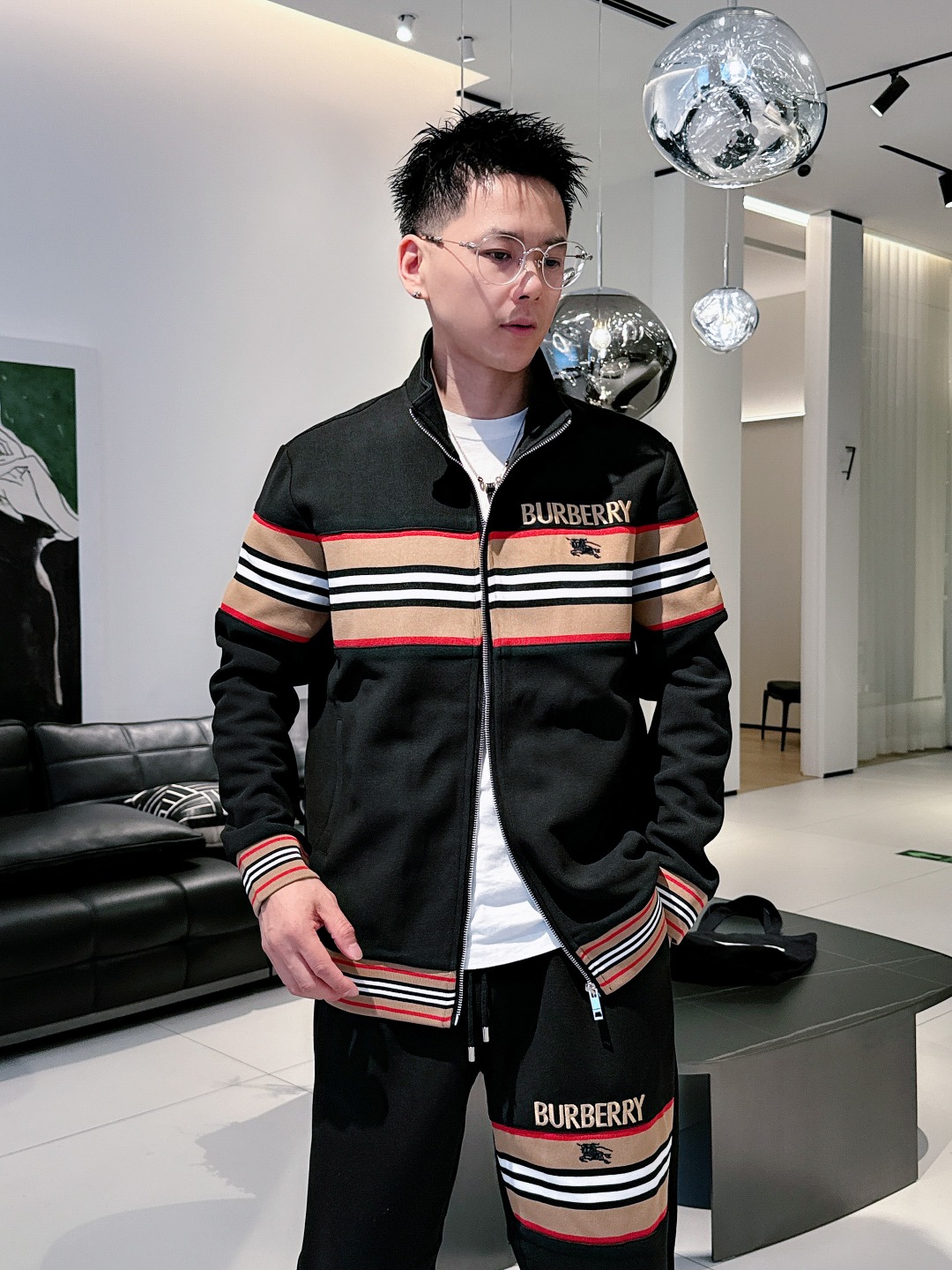 Burberry Basic Clothing M-xl