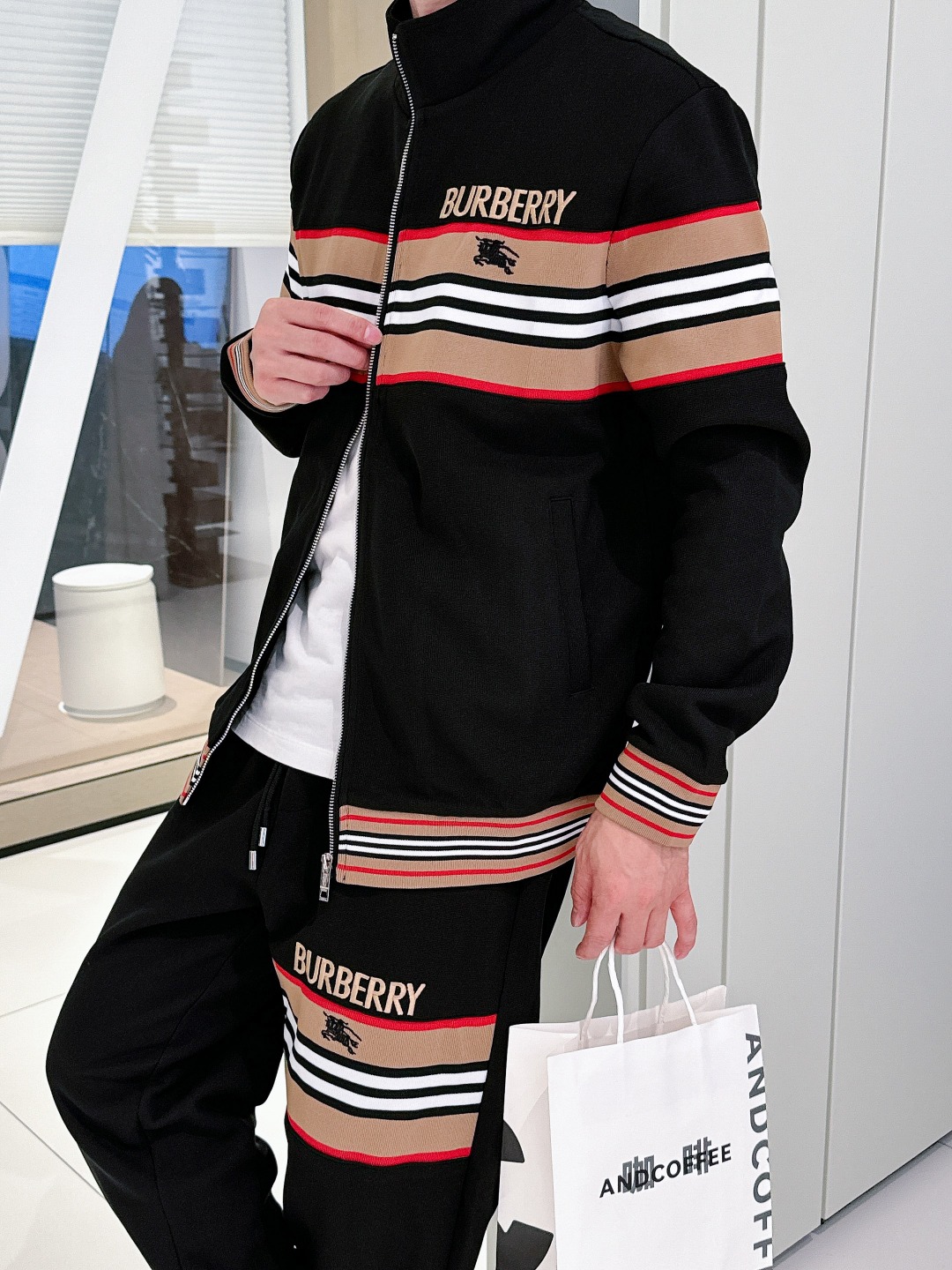 Burberry Basic Clothing M-xl