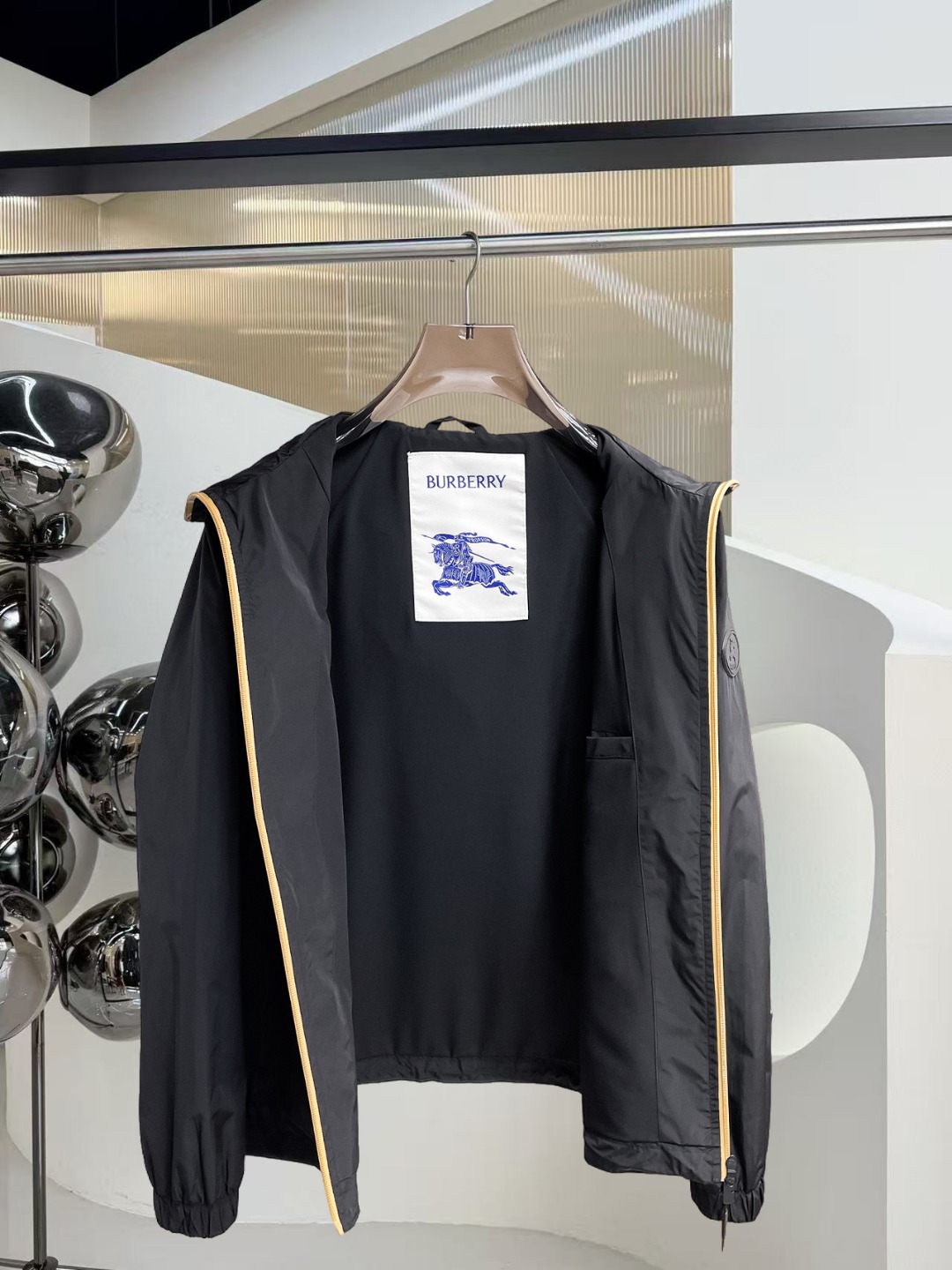 Burberry Jacket M-xl