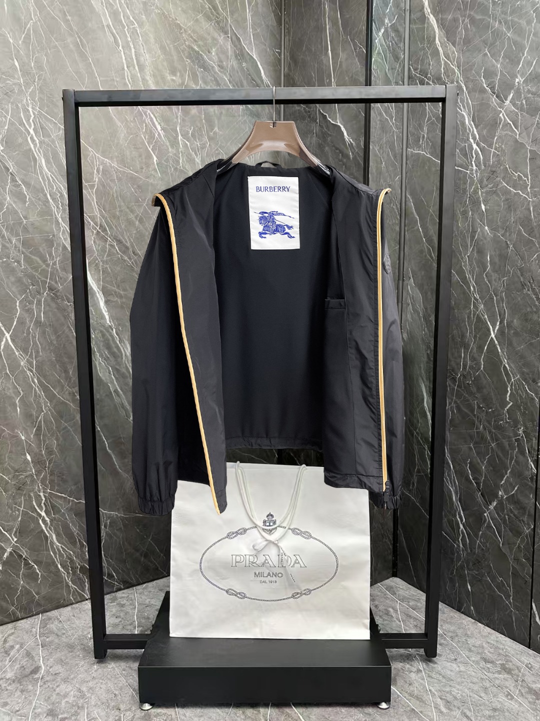 Burberry Jacket M-xl