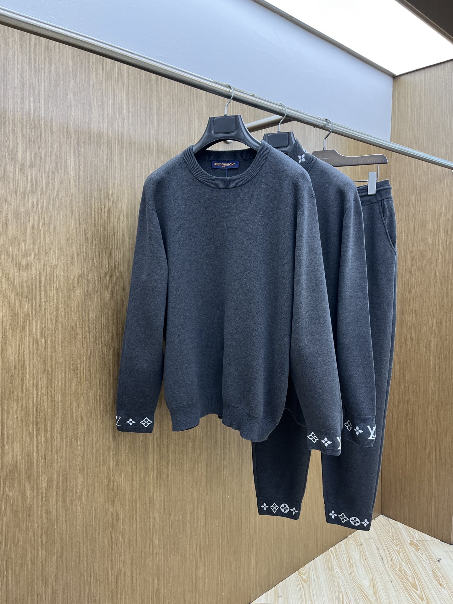 Louis Vuitton Basic Clothing Knitted S-l-xxl