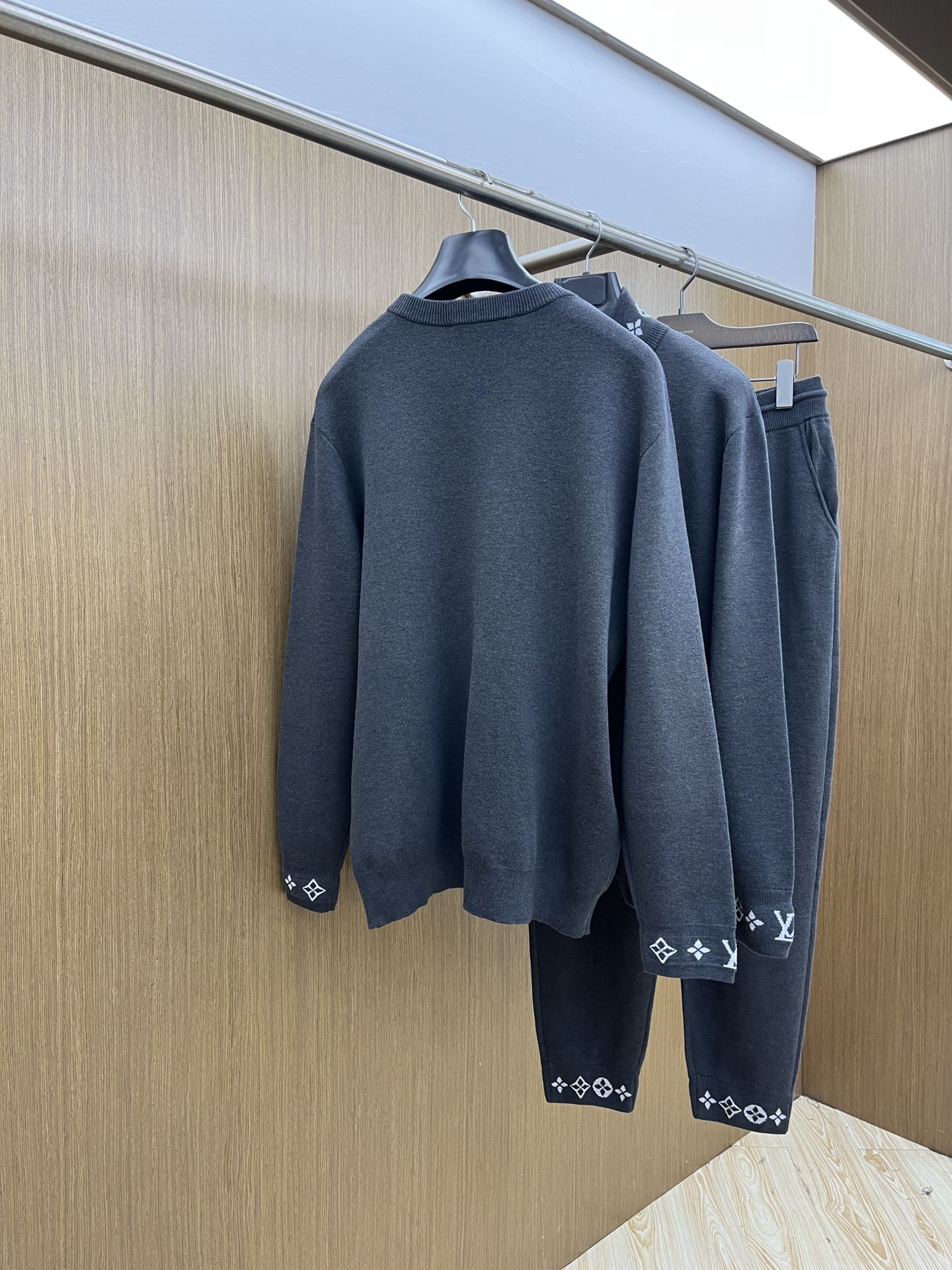 Louis Vuitton Basic Clothing Knitted S-l-xxl