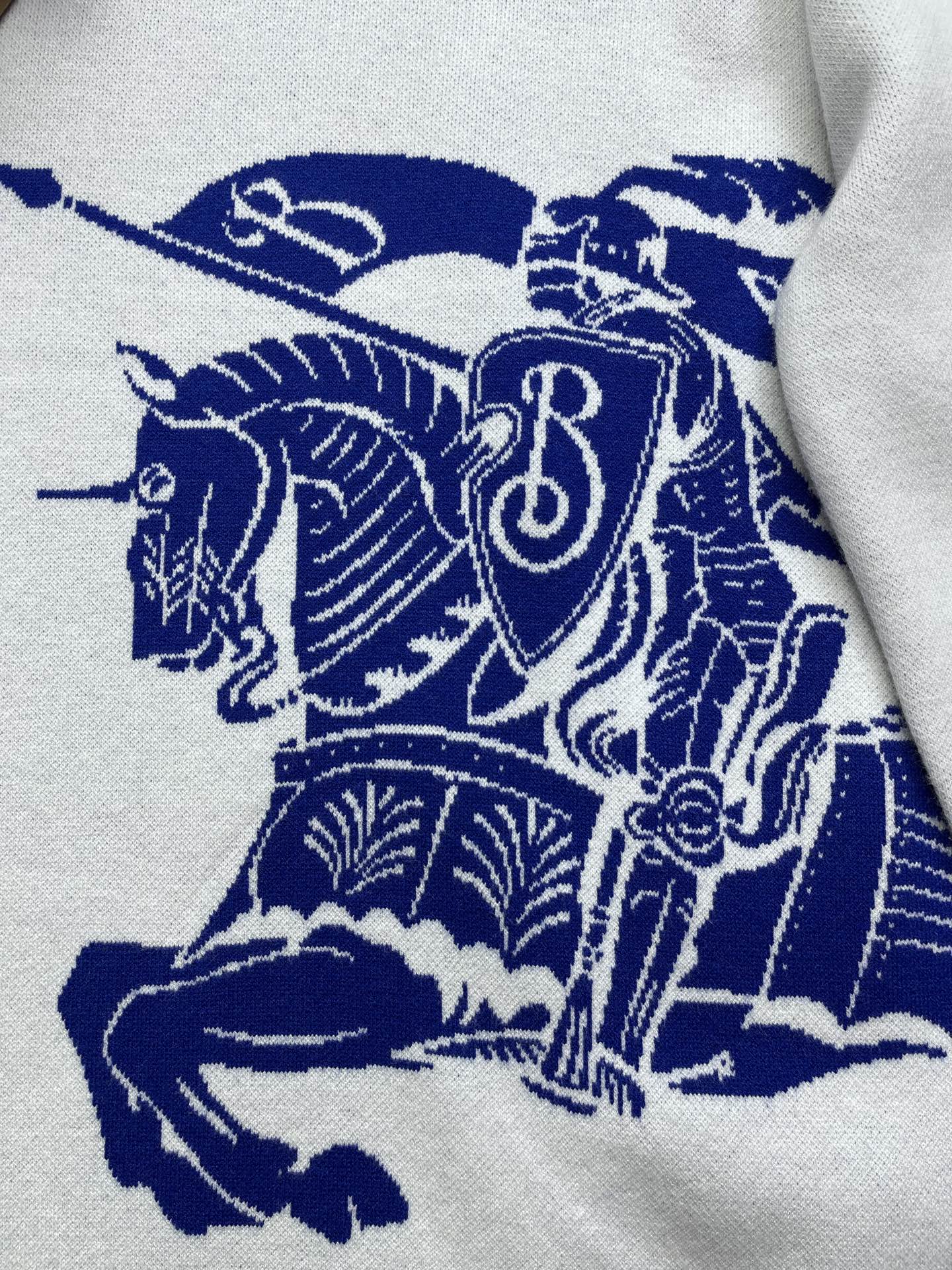 Burberry Basic Clothing Knitted S-m-xl