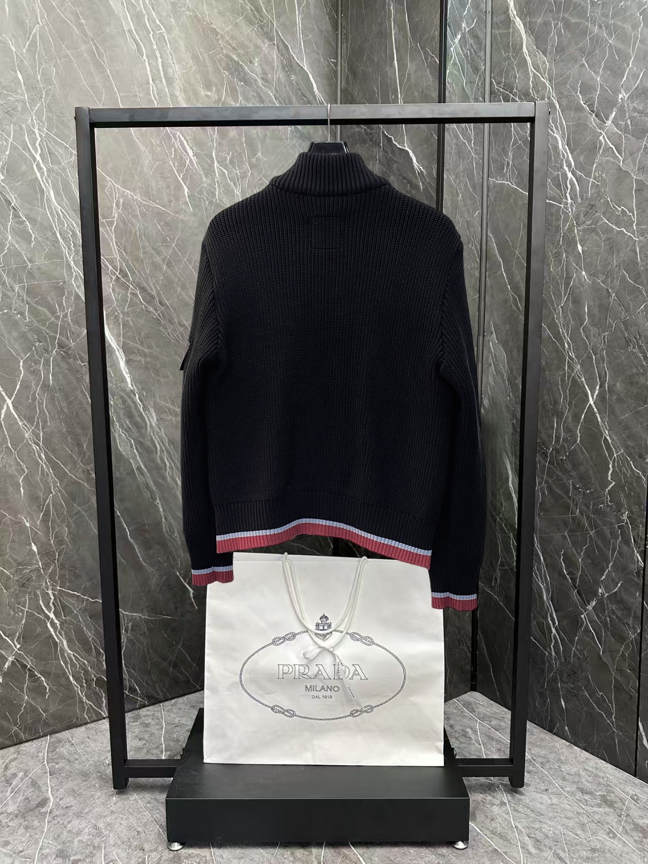 Moncler Down Jacket S-m-l-xxxl