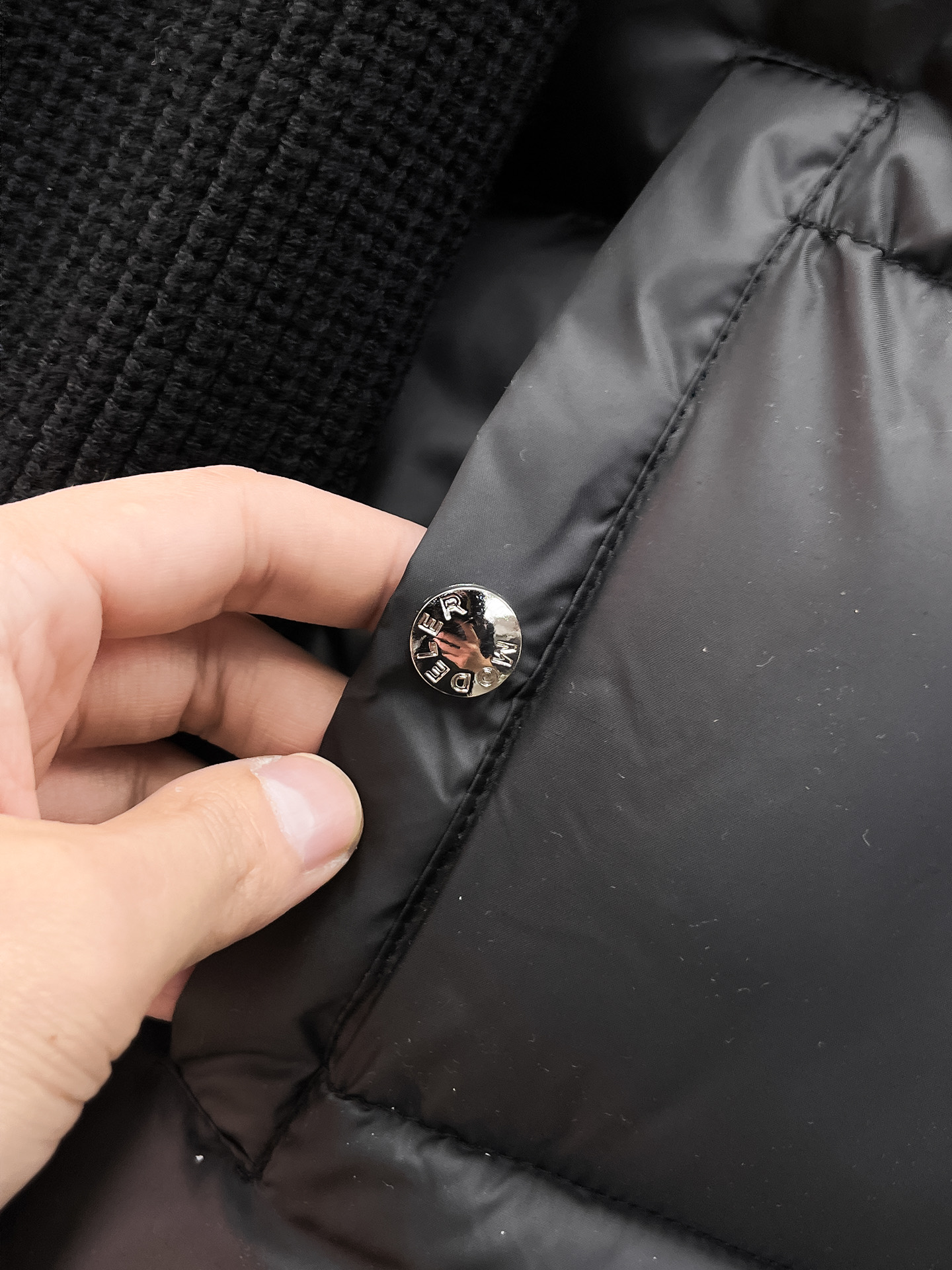 Moncler Down Jacket S-m-l-xxxl