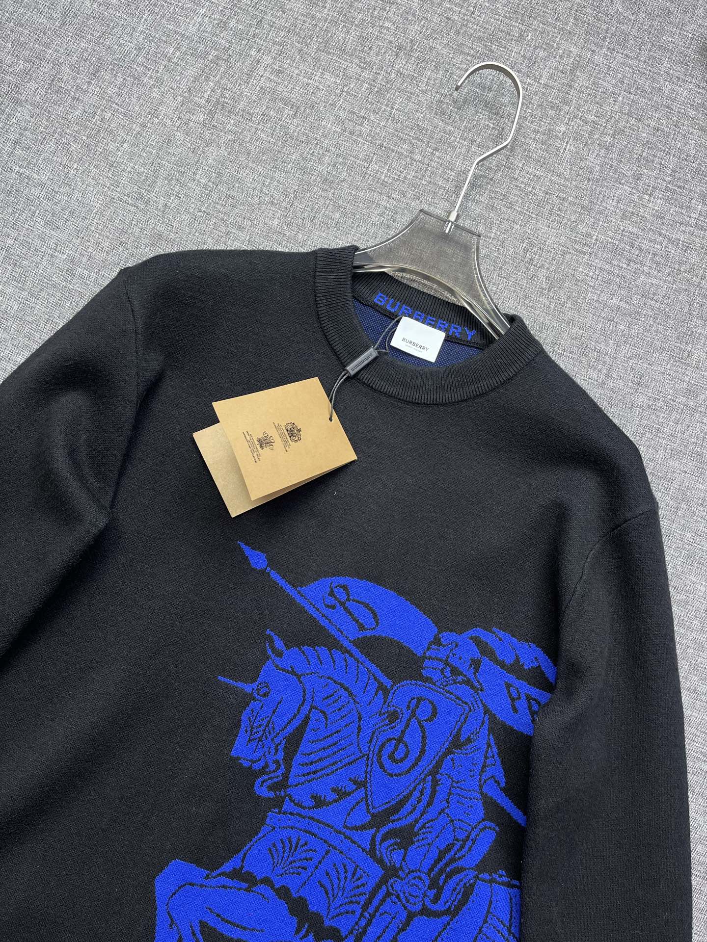 Burberry Basic Clothing Knitted S-m-xl
