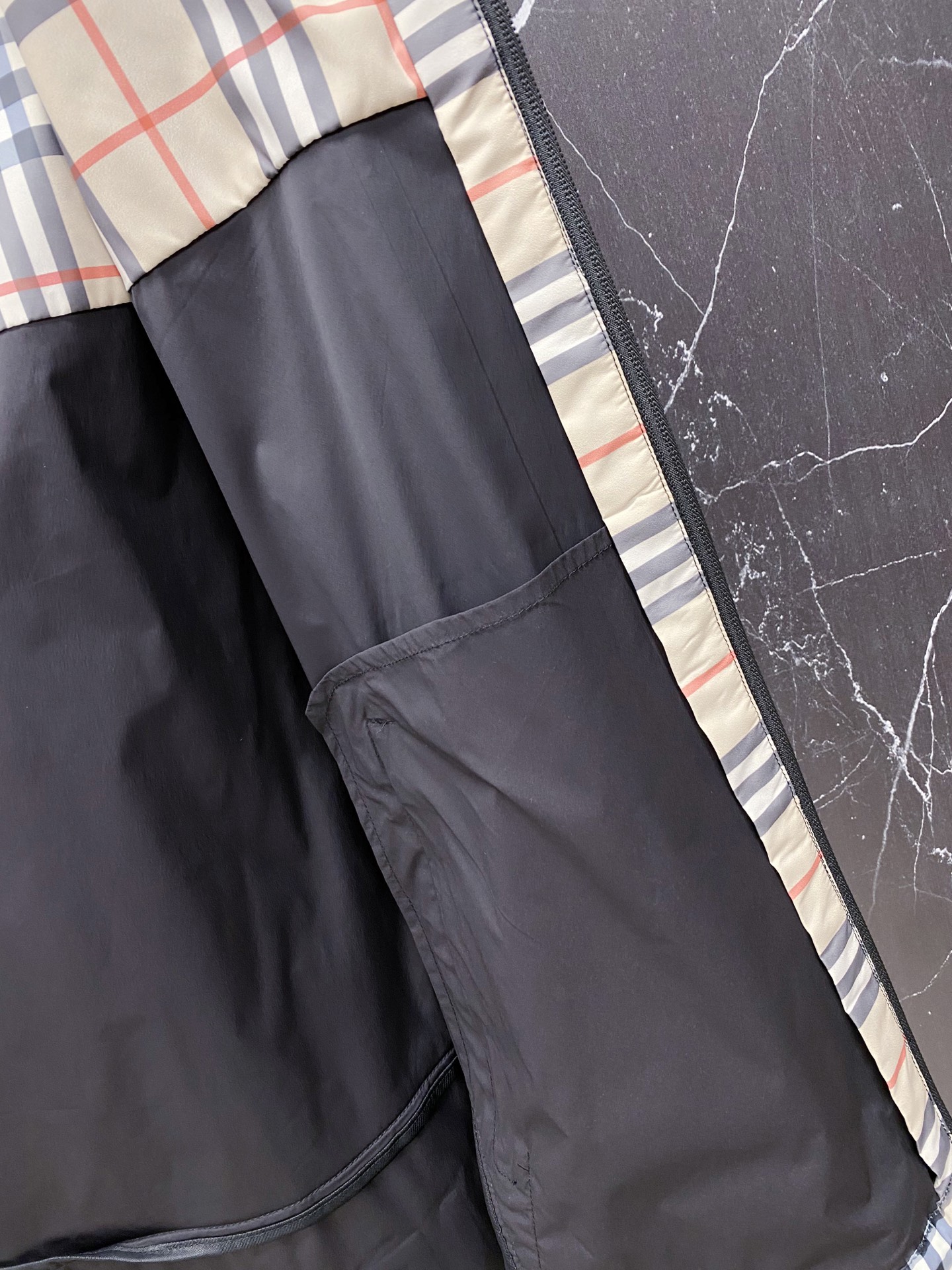 Burberry Jacket Black Hooded S