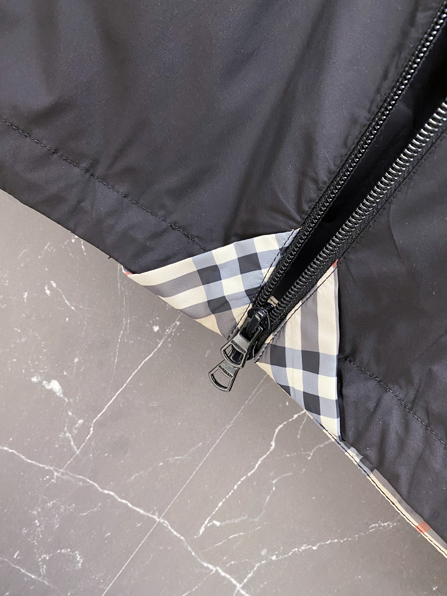 Burberry Jacket Black Hooded S