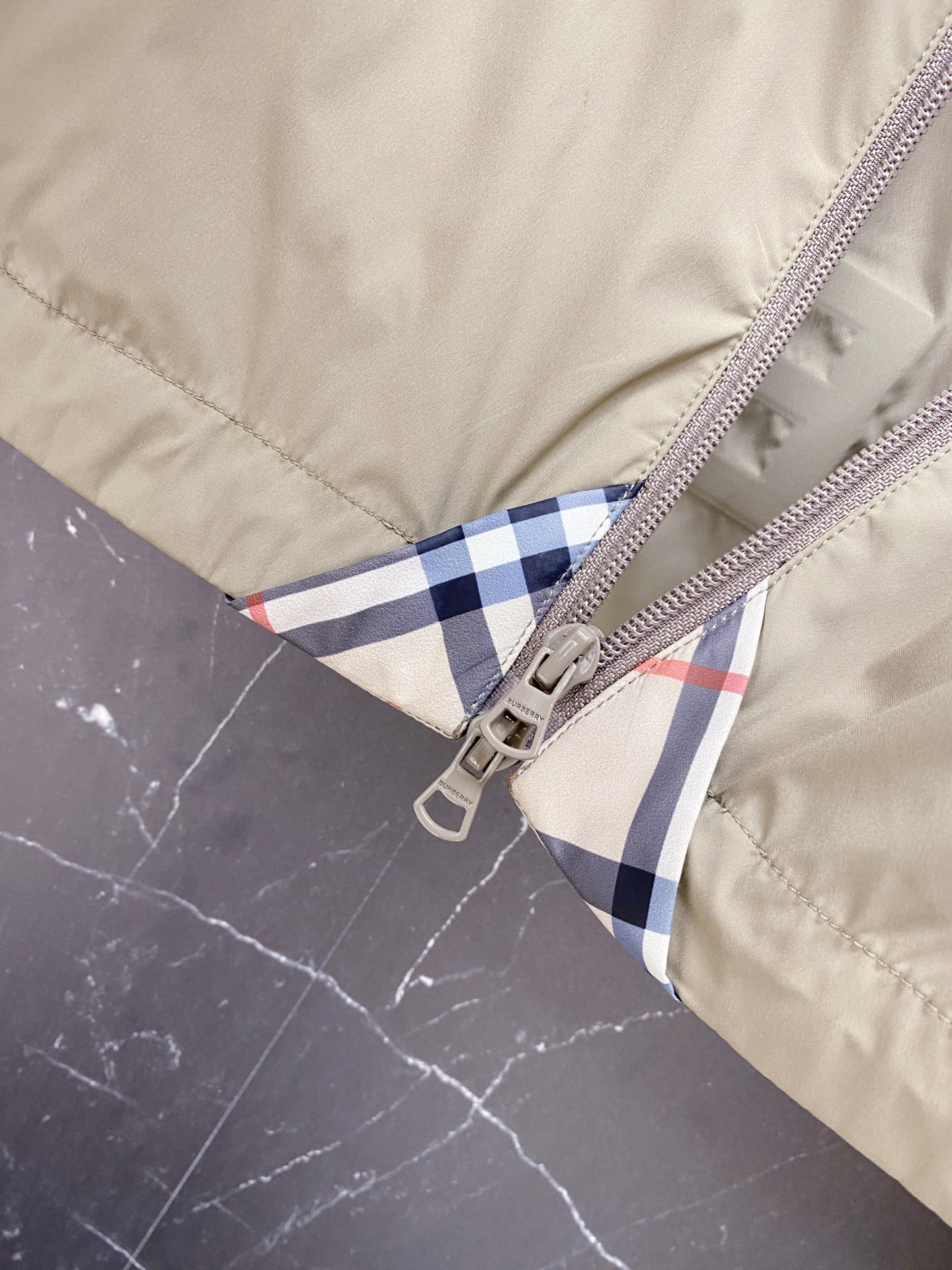 Burberry Jacket Black Hooded S
