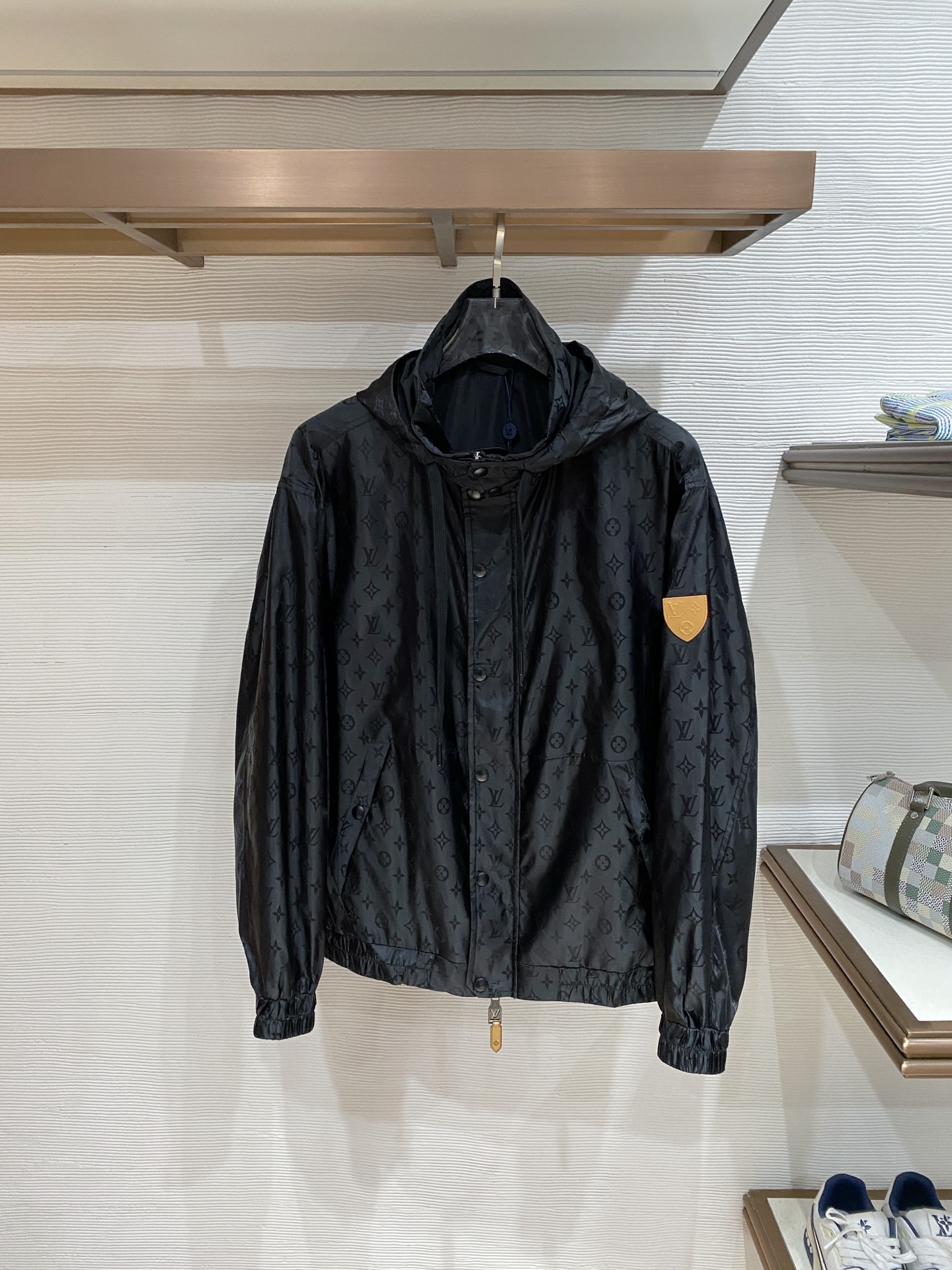 Louis Vuitton Jacket Black Hooded S-l