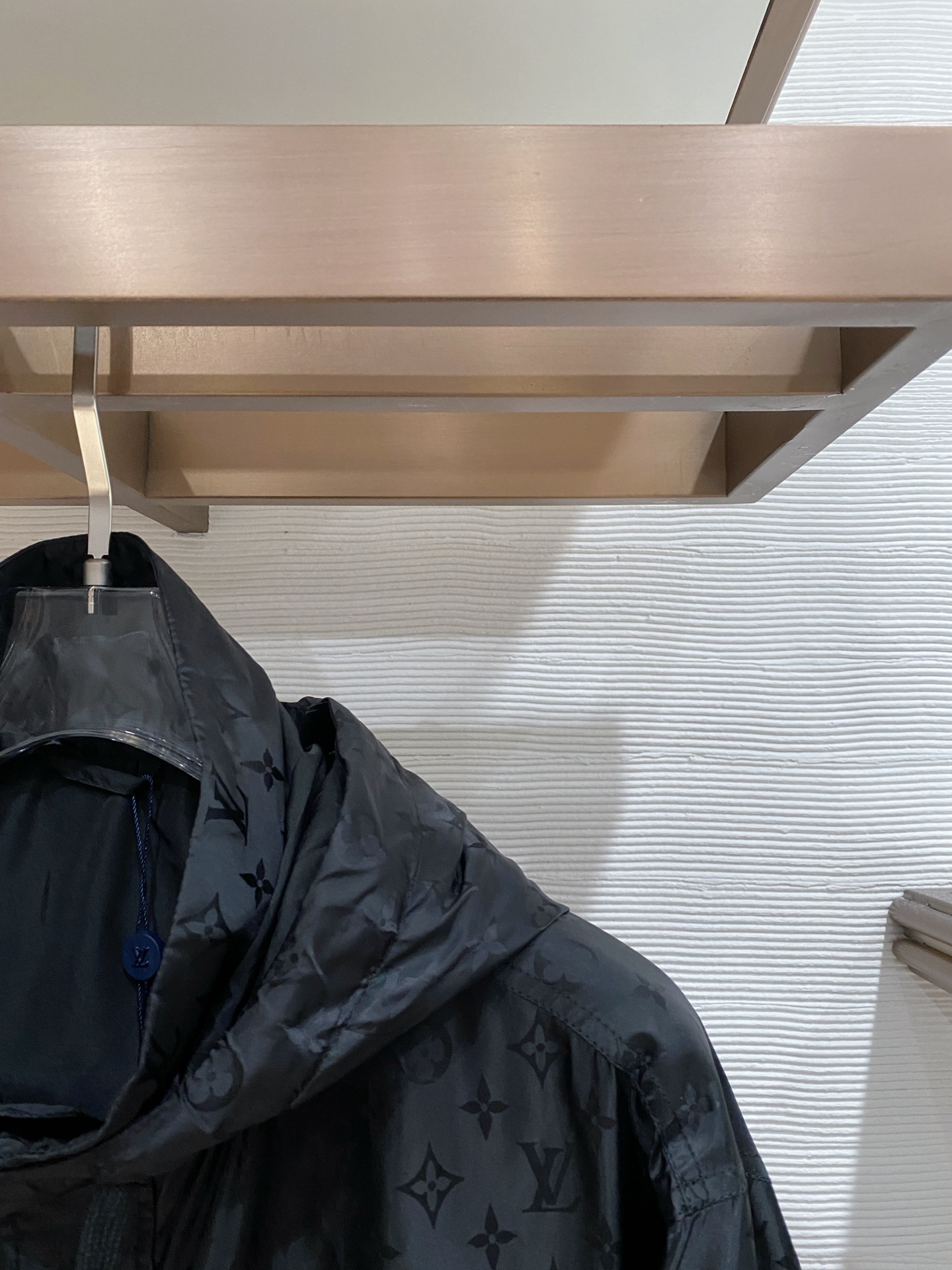 Louis Vuitton Jacket Black Hooded S-l