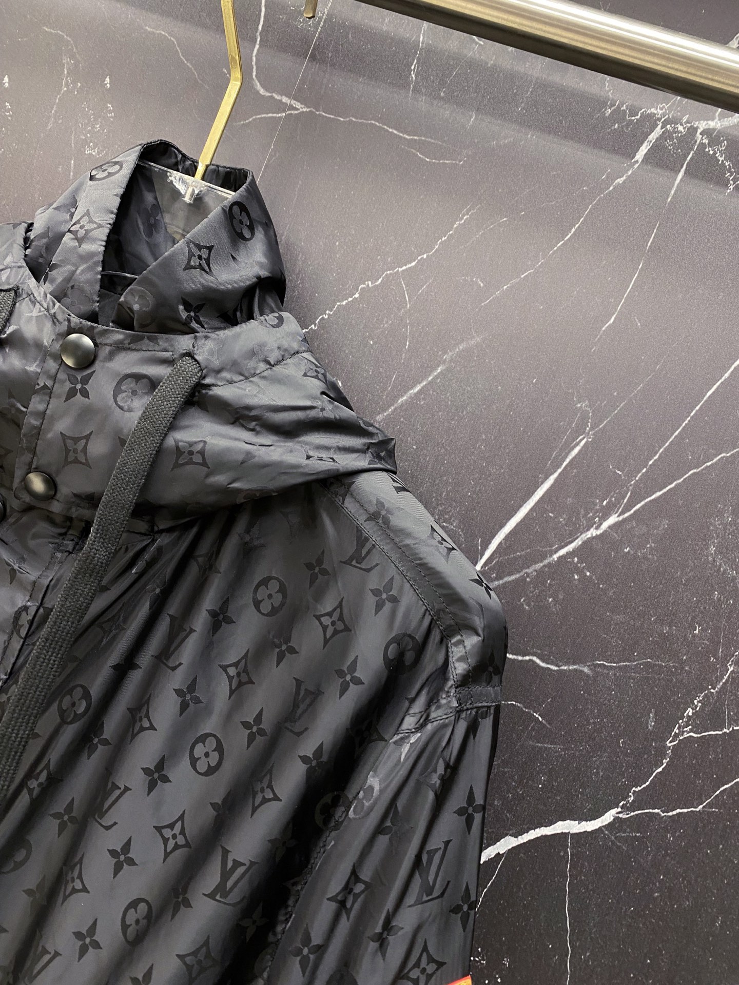 Louis Vuitton Jacket Black Hooded S-l