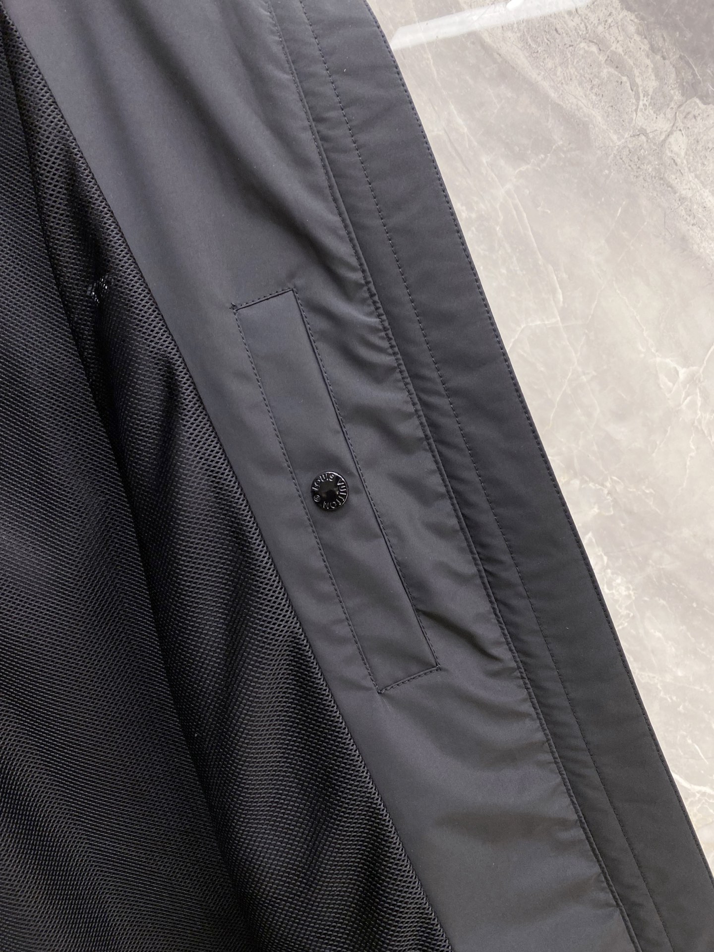 Louis Vuitton Jacket Black Hooded S-l