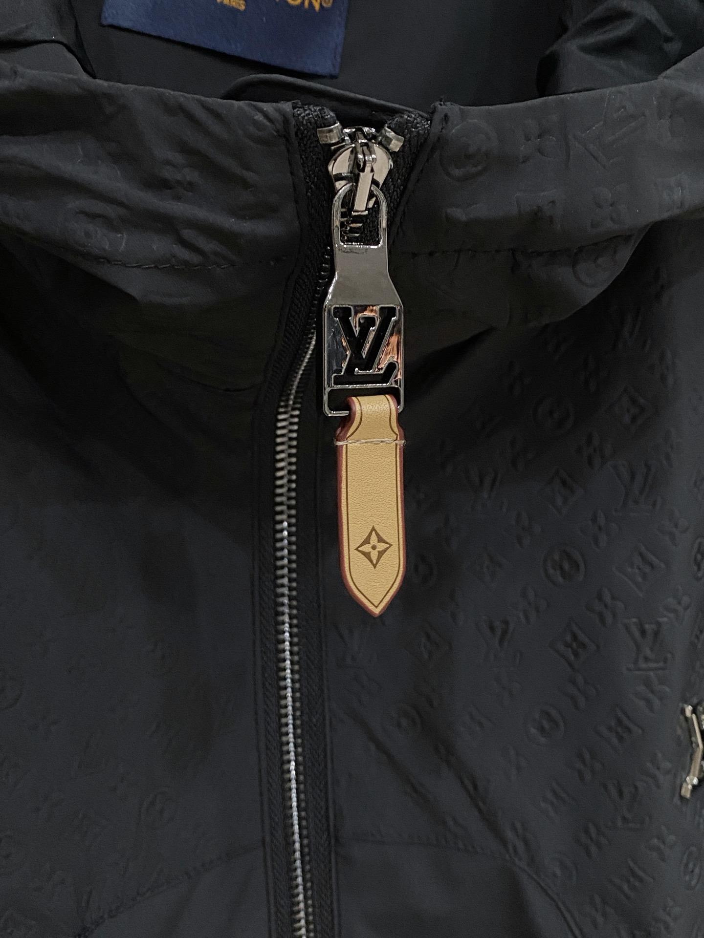 Louis Vuitton Jacket Black Hooded S-l