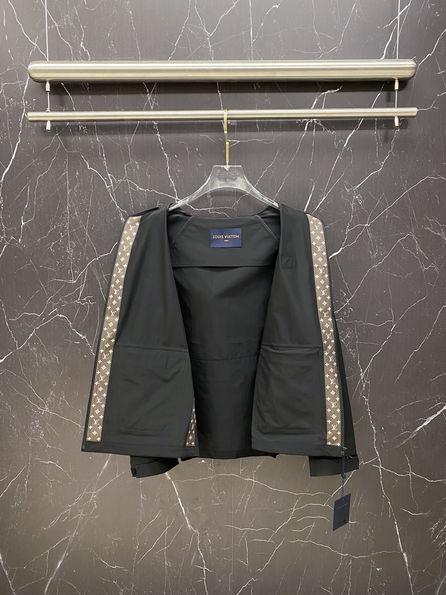 Louis Vuitton Jacket Black Hooded S-l