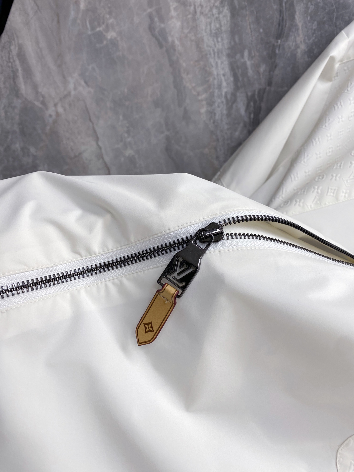 Louis Vuitton Jacket Black Hooded S-l