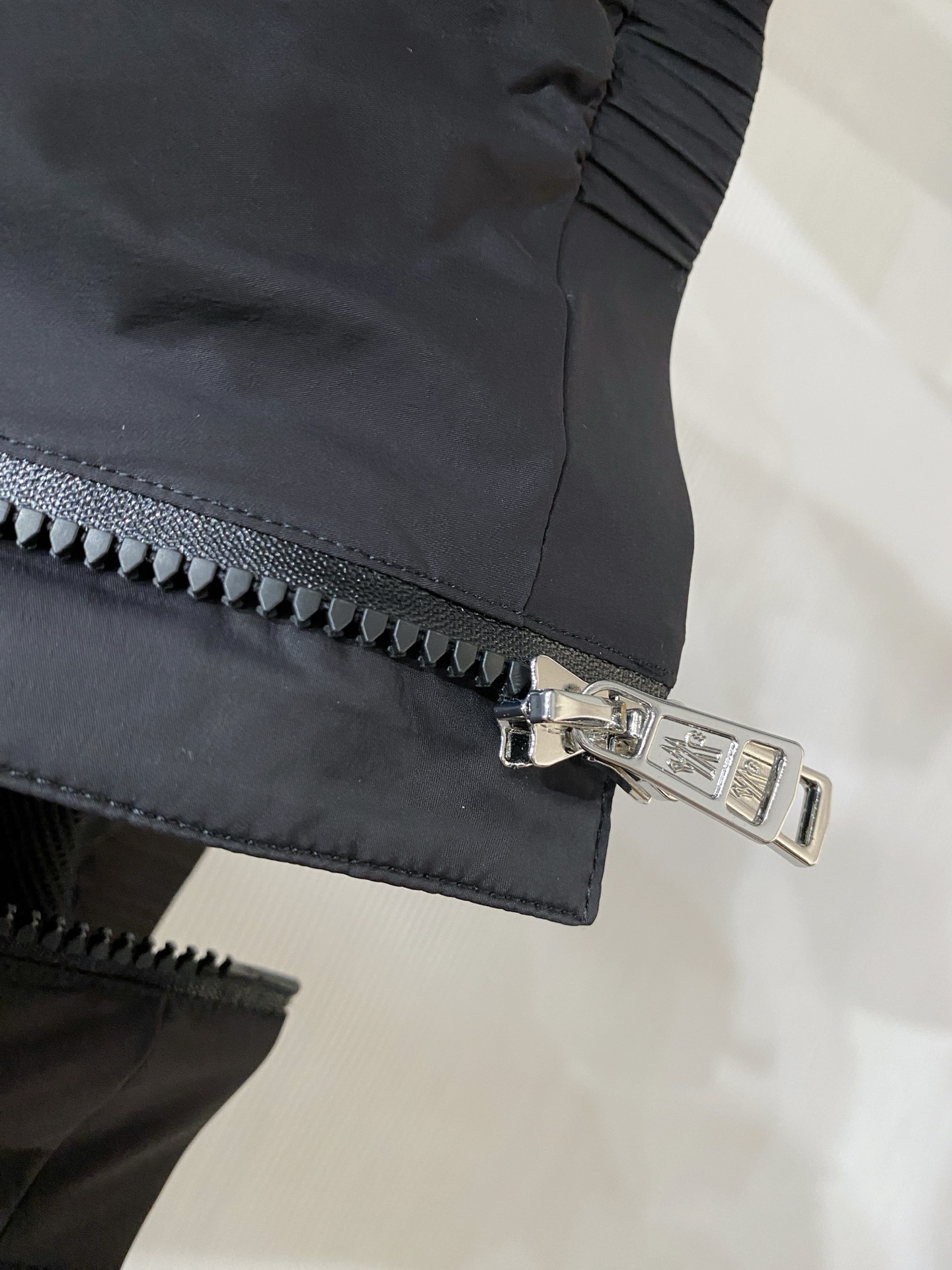 Moncler Jacket Black Hooded S-m-l